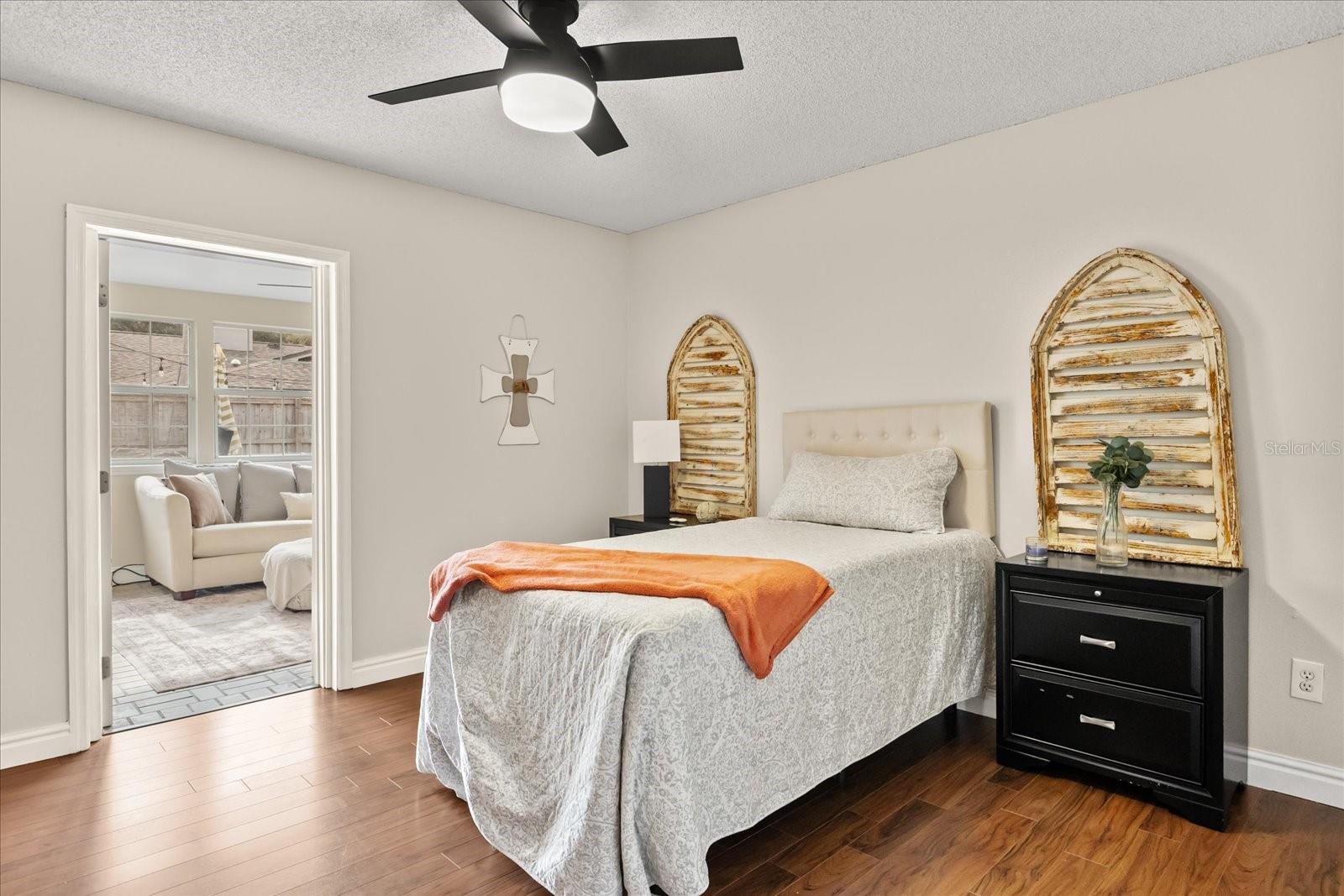 Image 27 of 36 For 310 White Oak Circle