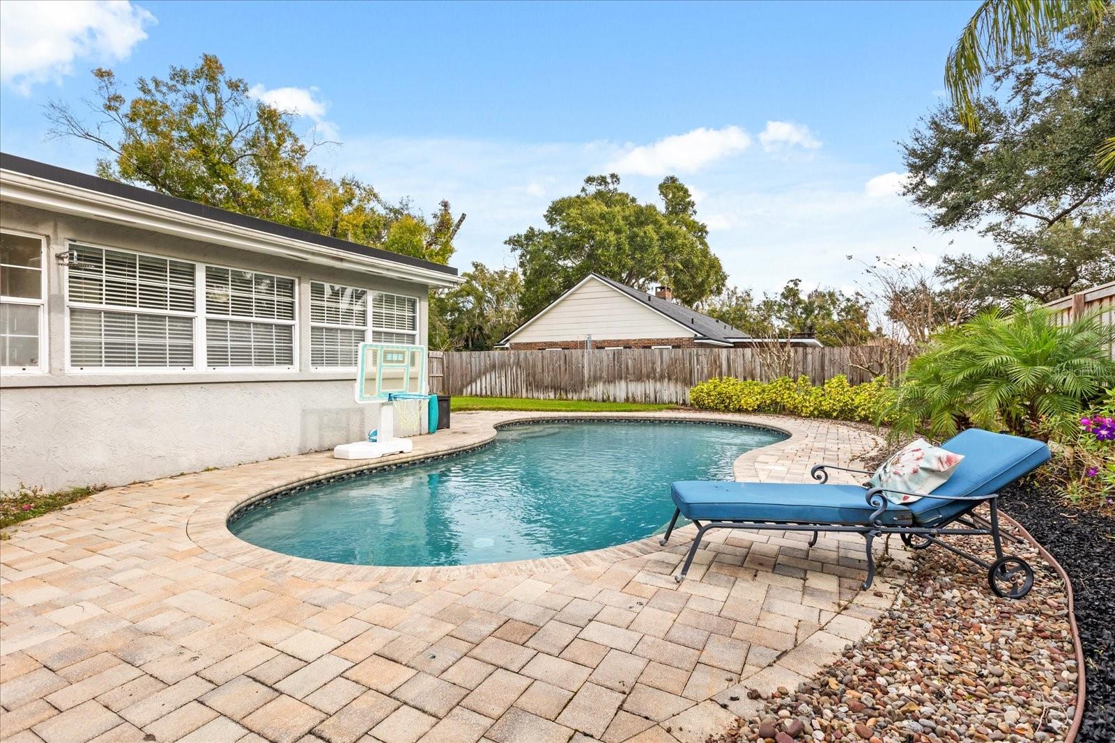 Image 30 of 36 For 310 White Oak Circle