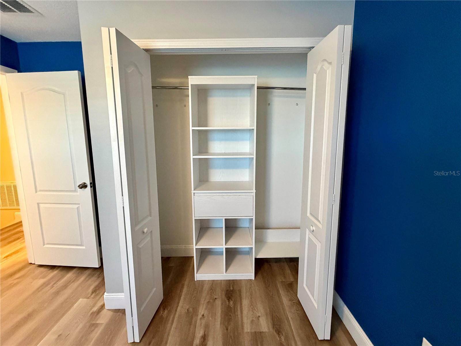 Image 19 of 41 For 5637 Water Rose Road