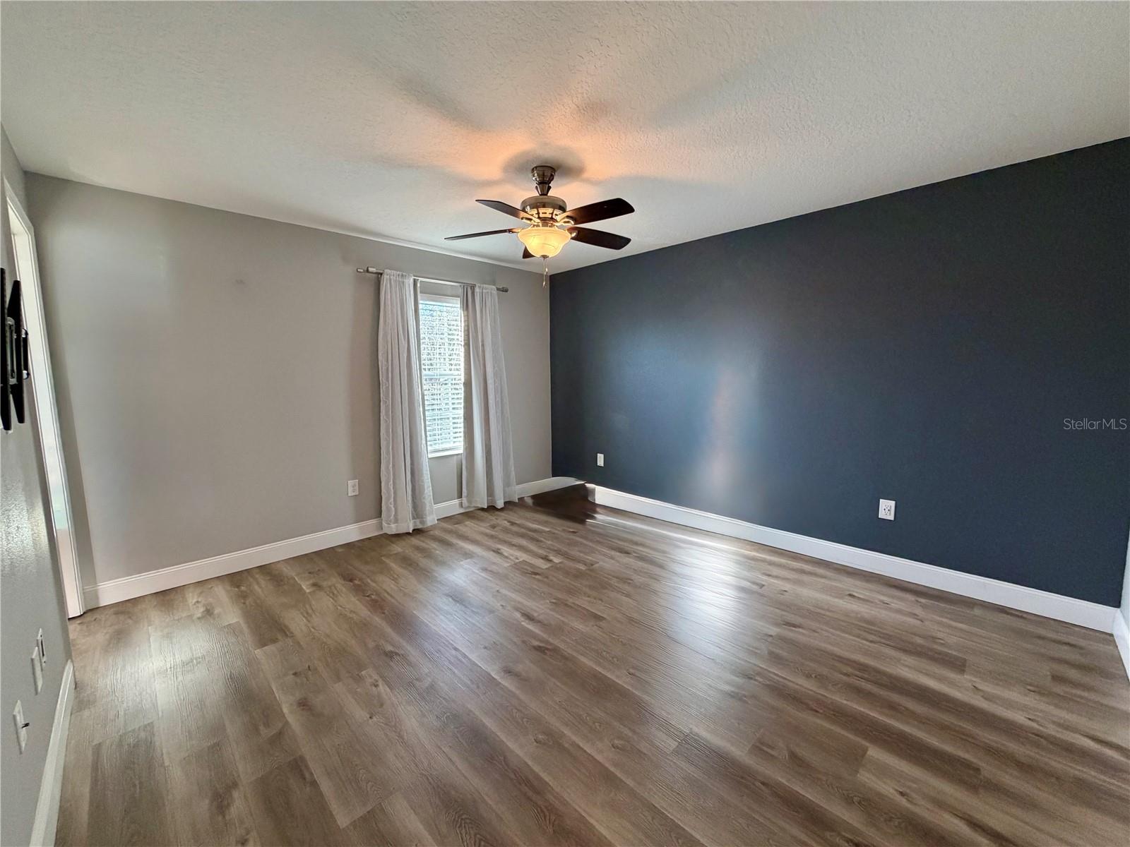 Image 24 of 41 For 5637 Water Rose Road