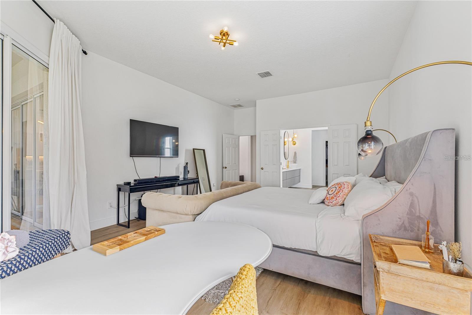 Image 32 of 76 For 6557 Crestmont Glen Lane