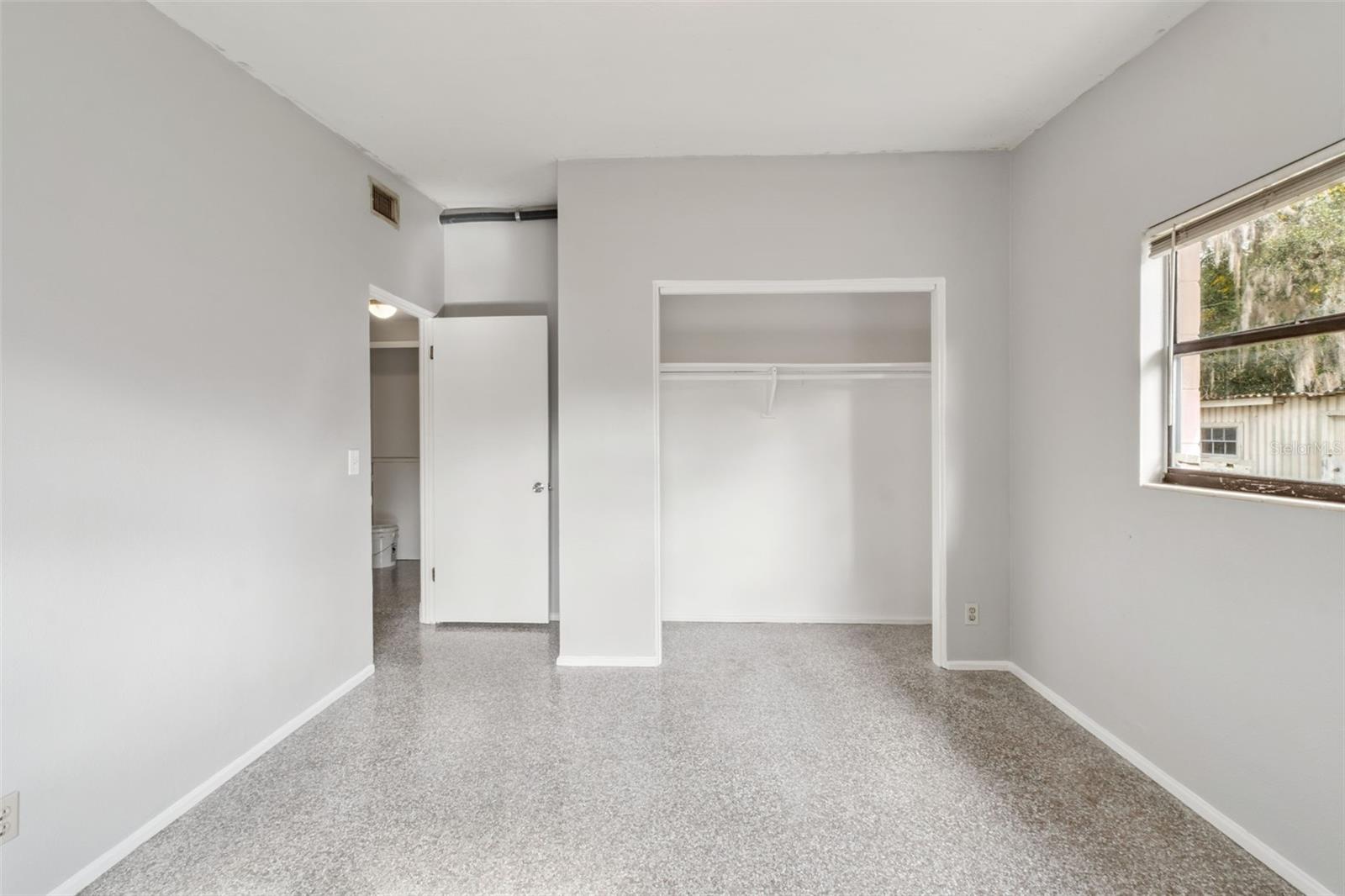 Image 7 of 16 For 705 Cherokee Circle