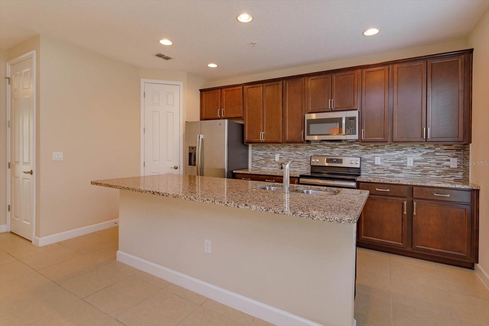 Image 14 of 46 For 1288 Bolton Place