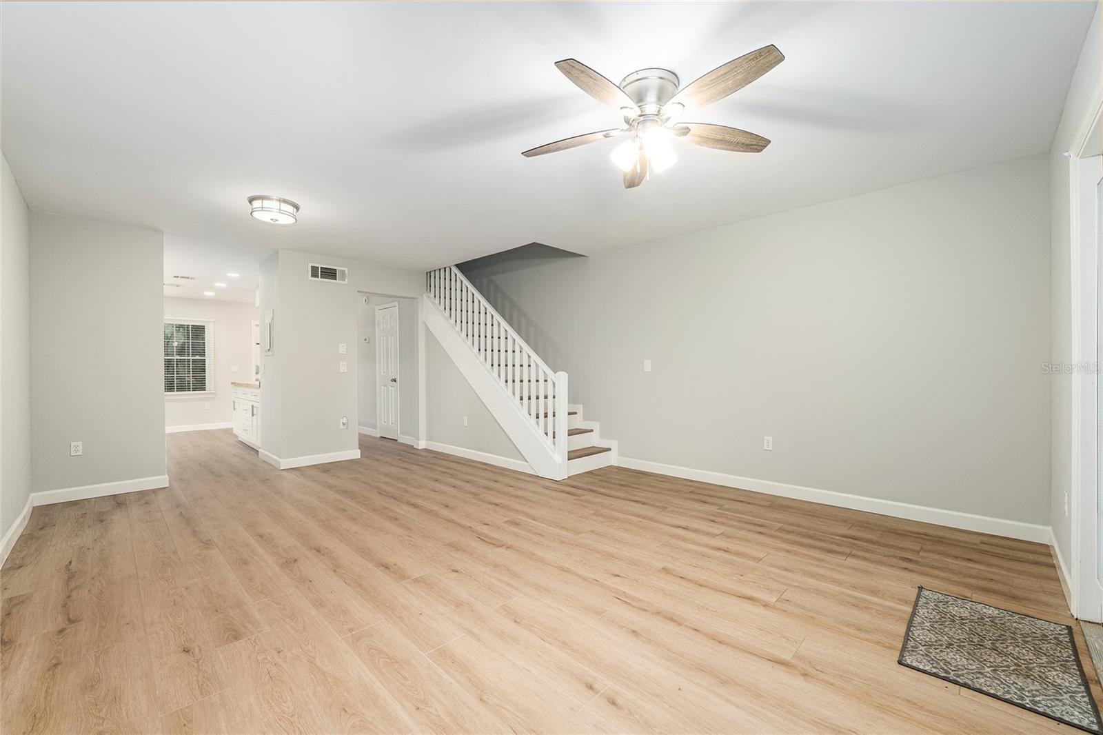 Image 18 of 58 For 5240 92nd Court