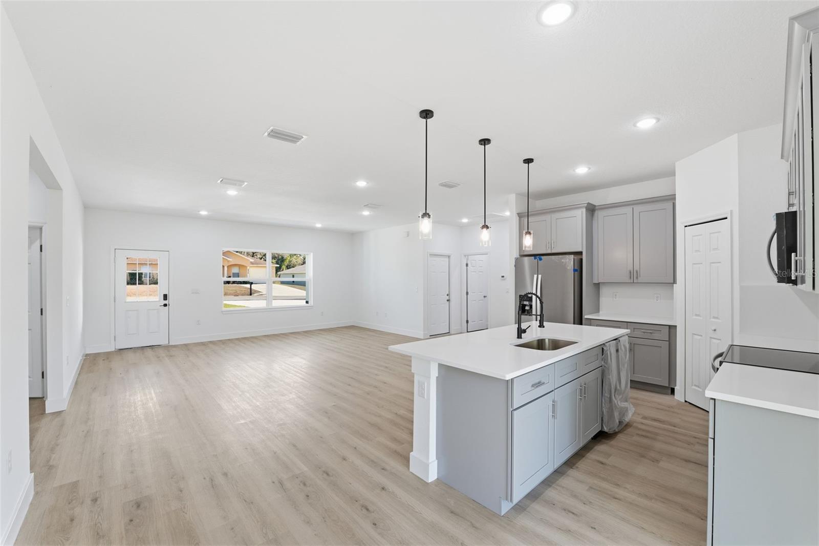 Image 16 of 35 For 2275 Linden Drive