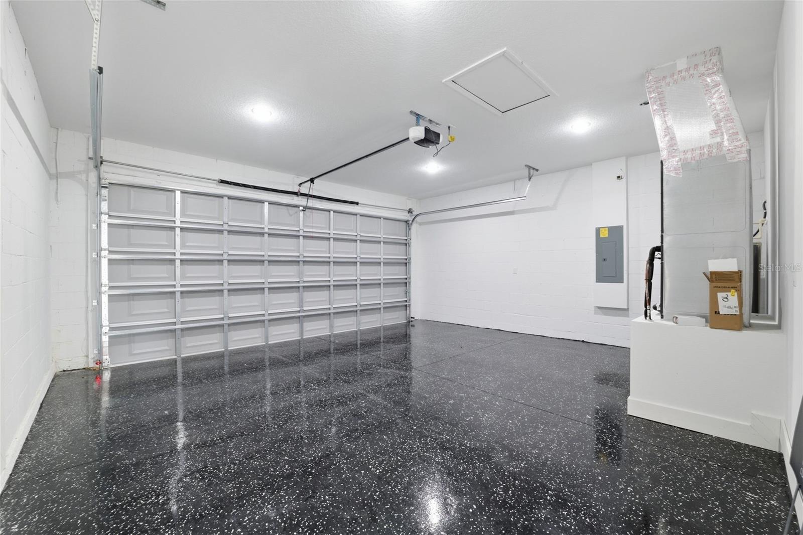 Image 29 of 35 For 2275 Linden Drive