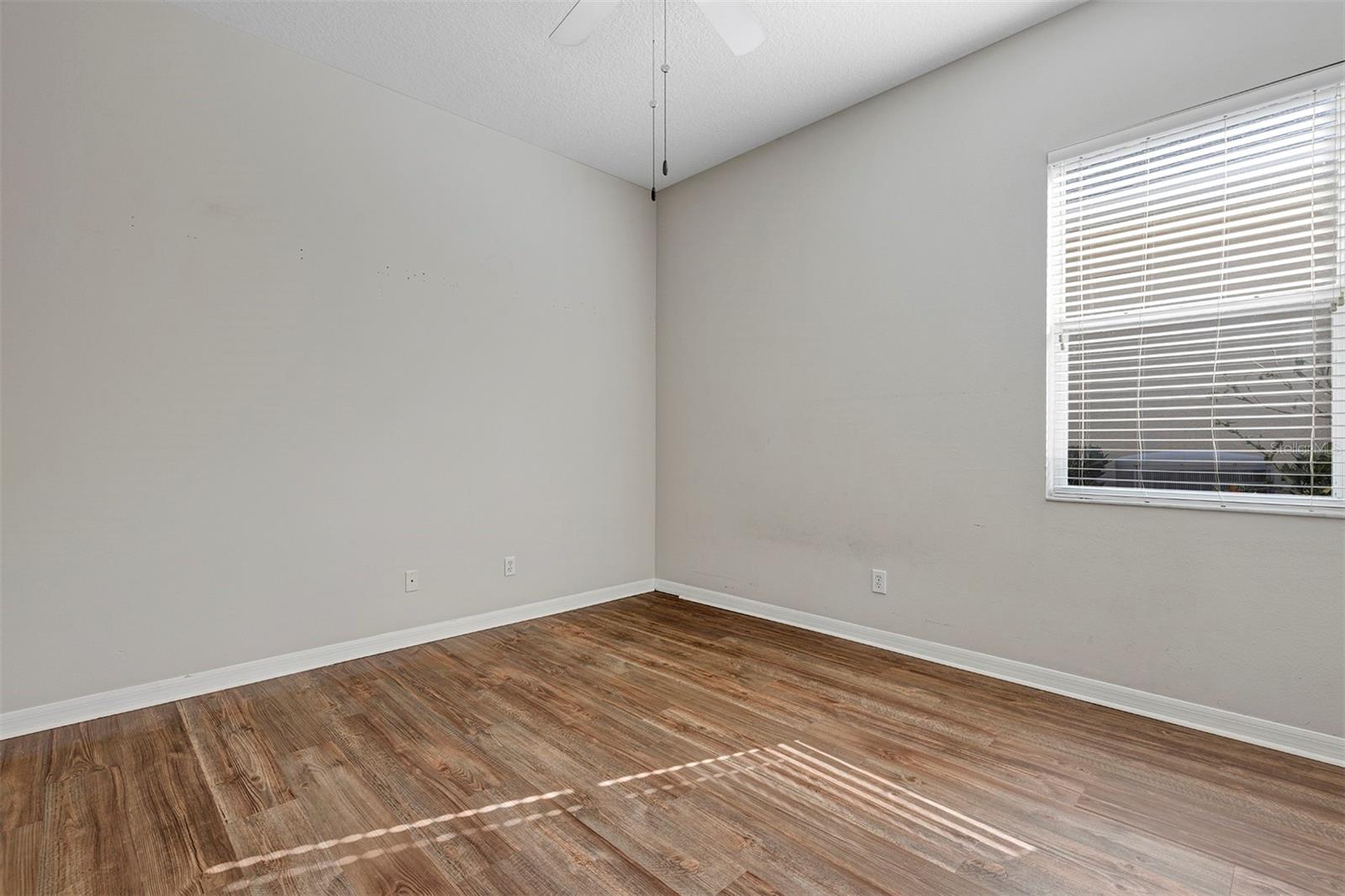 Image 26 of 64 For 1816 Cherry Ridge Drive