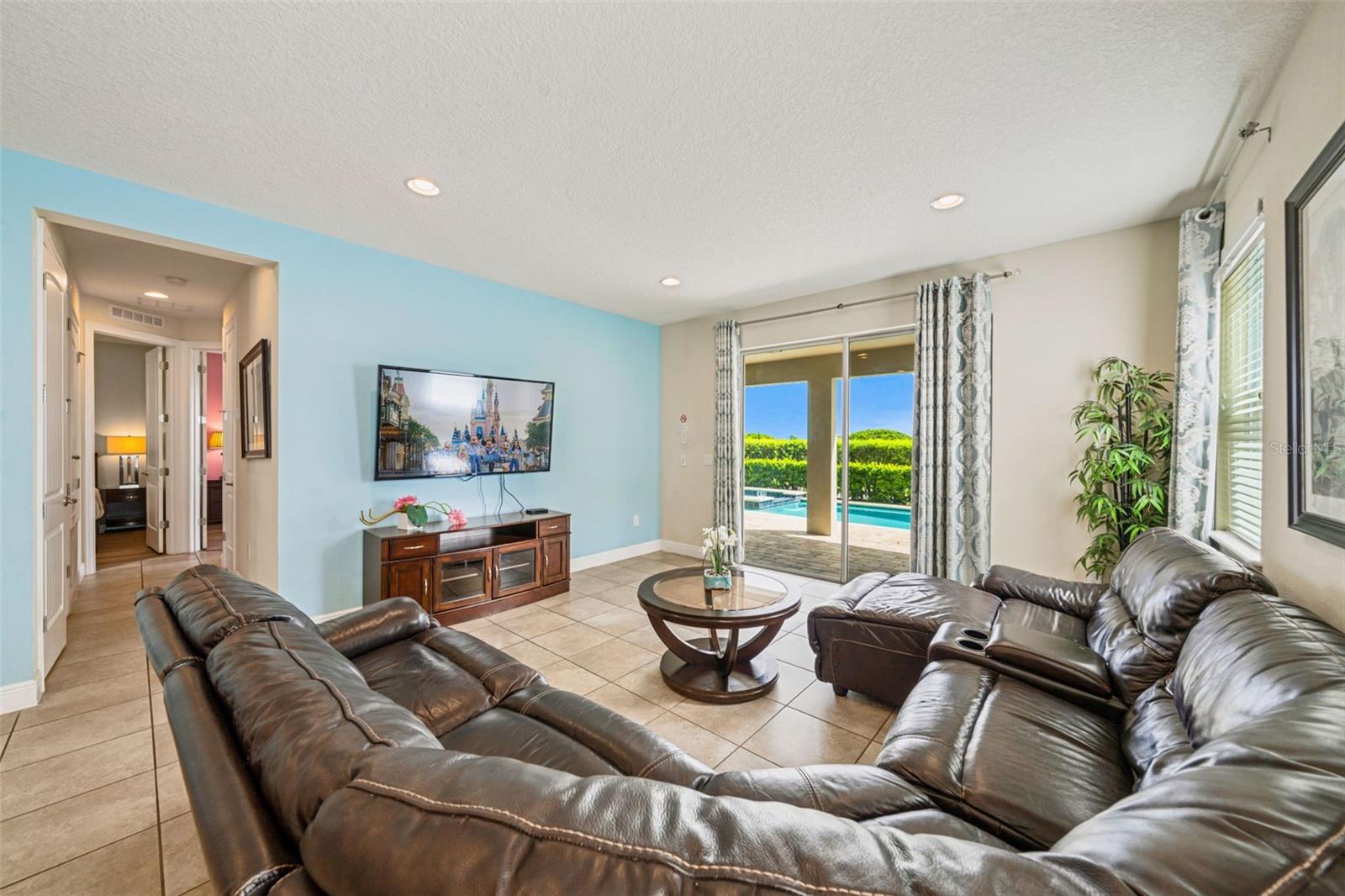 Image 5 of 55 For 231 Lasso Drive