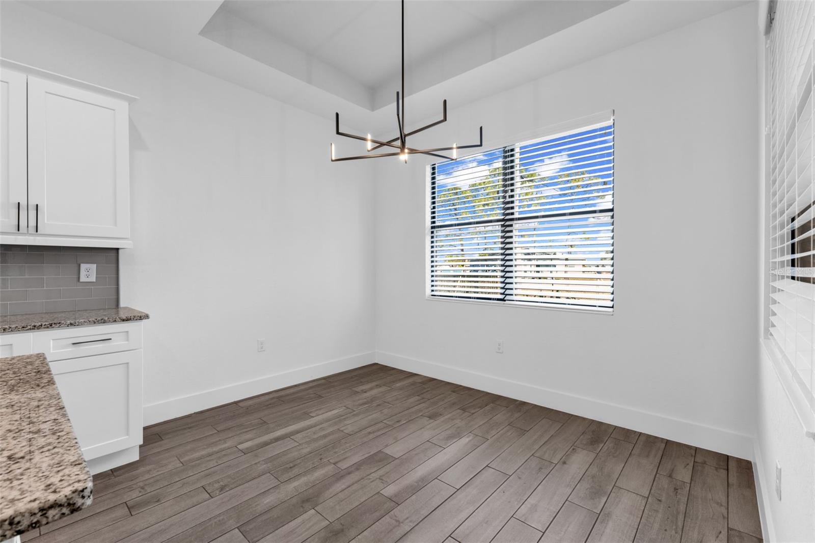 Image 14 of 38 For 25272 Doredo Drive