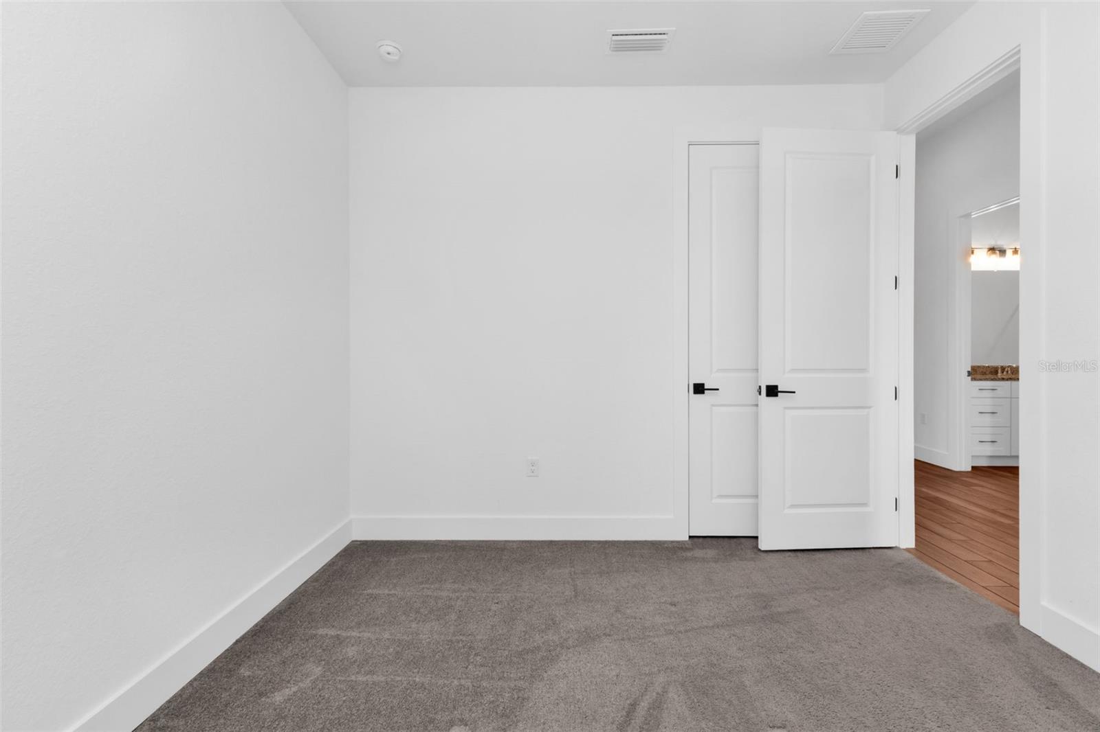 Image 18 of 38 For 25272 Doredo Drive