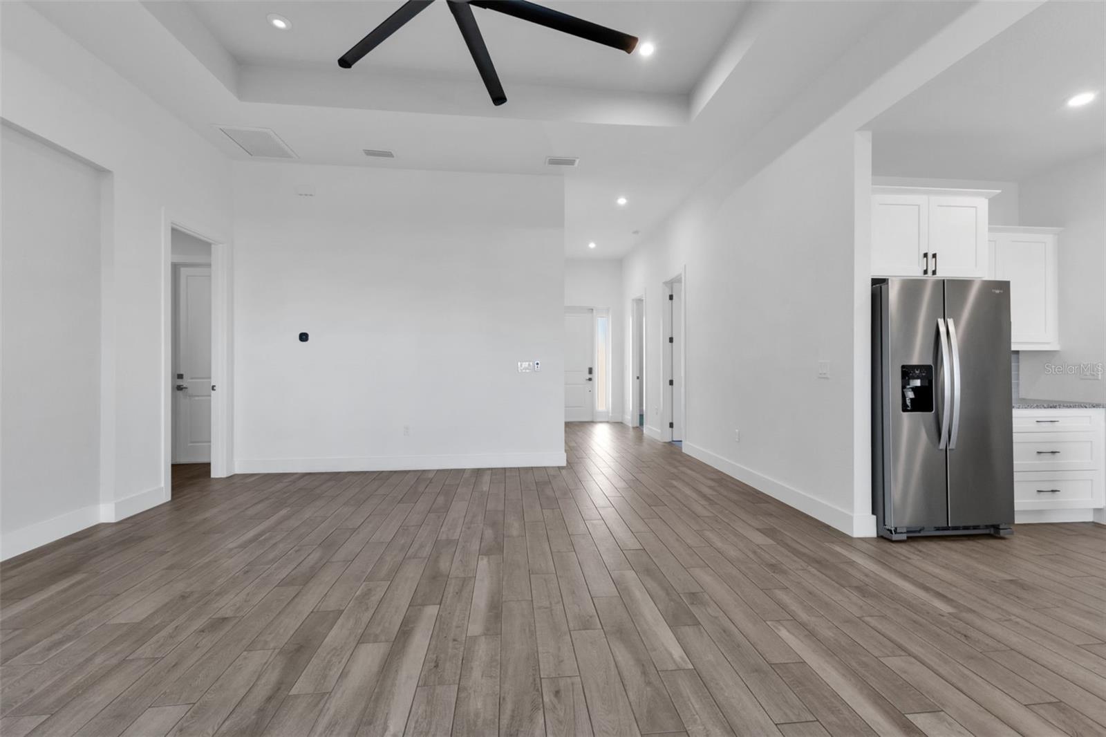 Image 7 of 38 For 25272 Doredo Drive