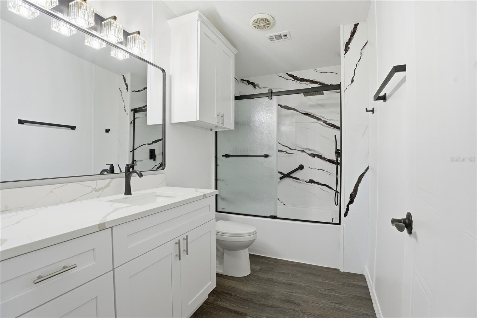 Image 21 of 39 For 3844 Kaiser Avenue