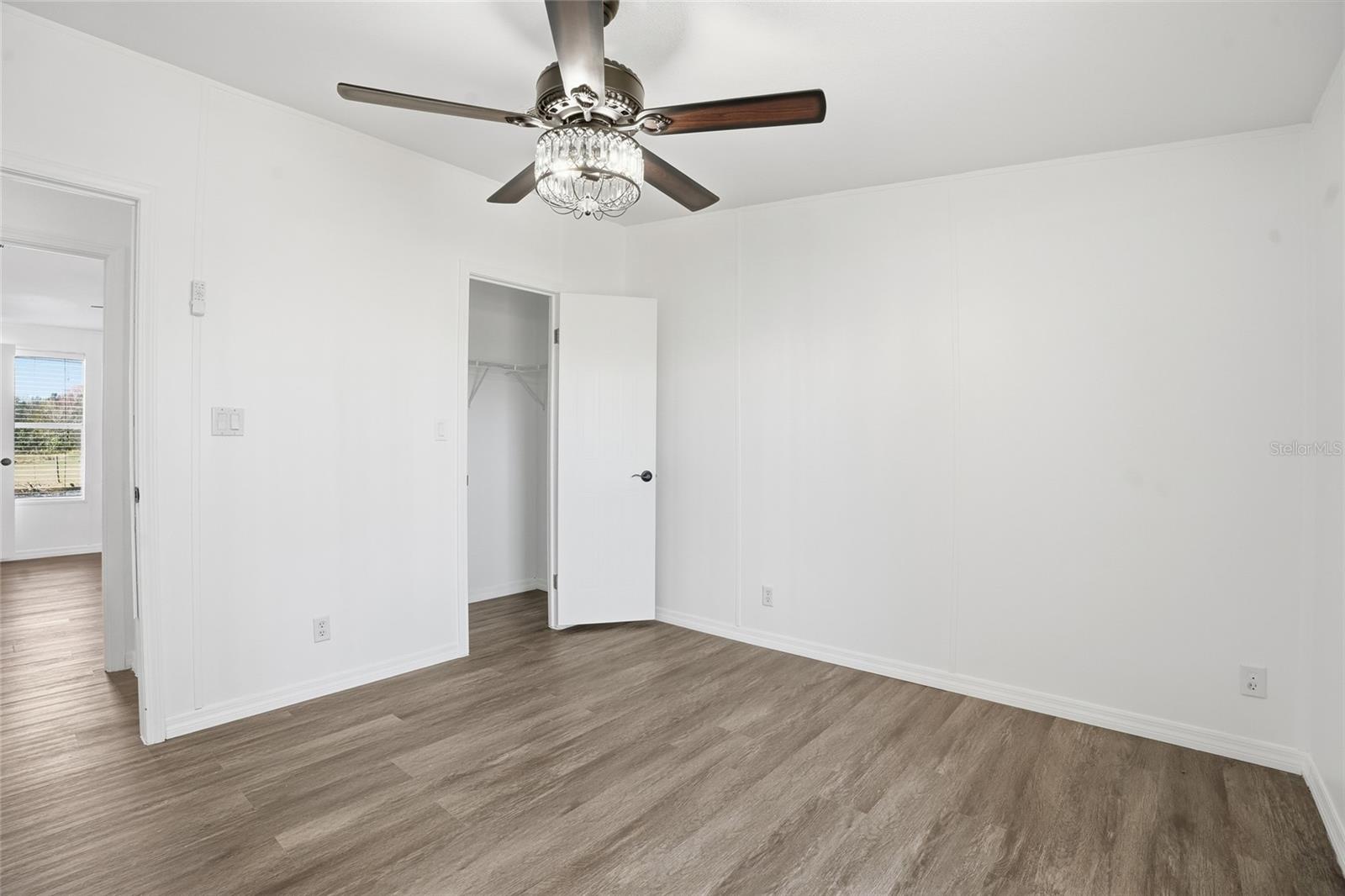 Image 23 of 39 For 3844 Kaiser Avenue