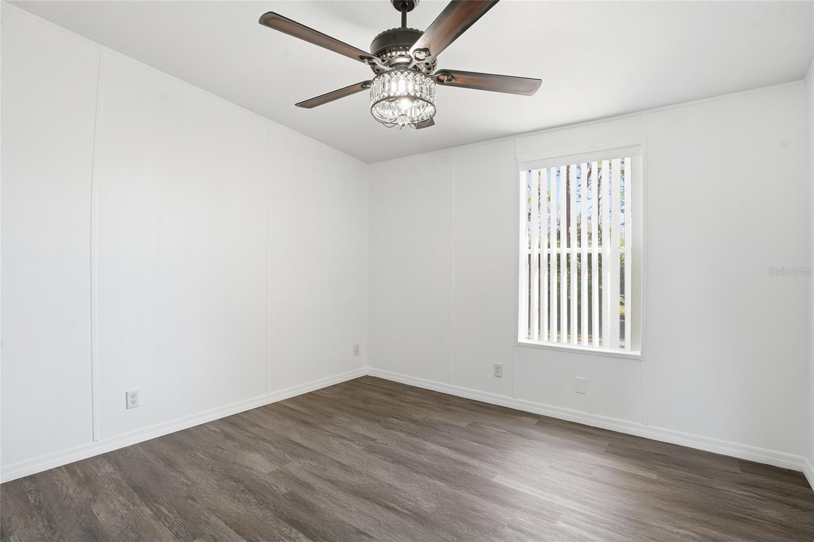 Image 24 of 39 For 3844 Kaiser Avenue