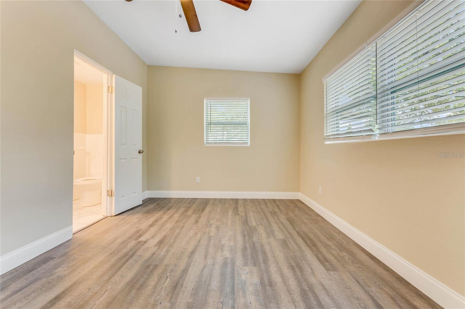 Image 15 of 23 For 3703 Auburndale Avenue