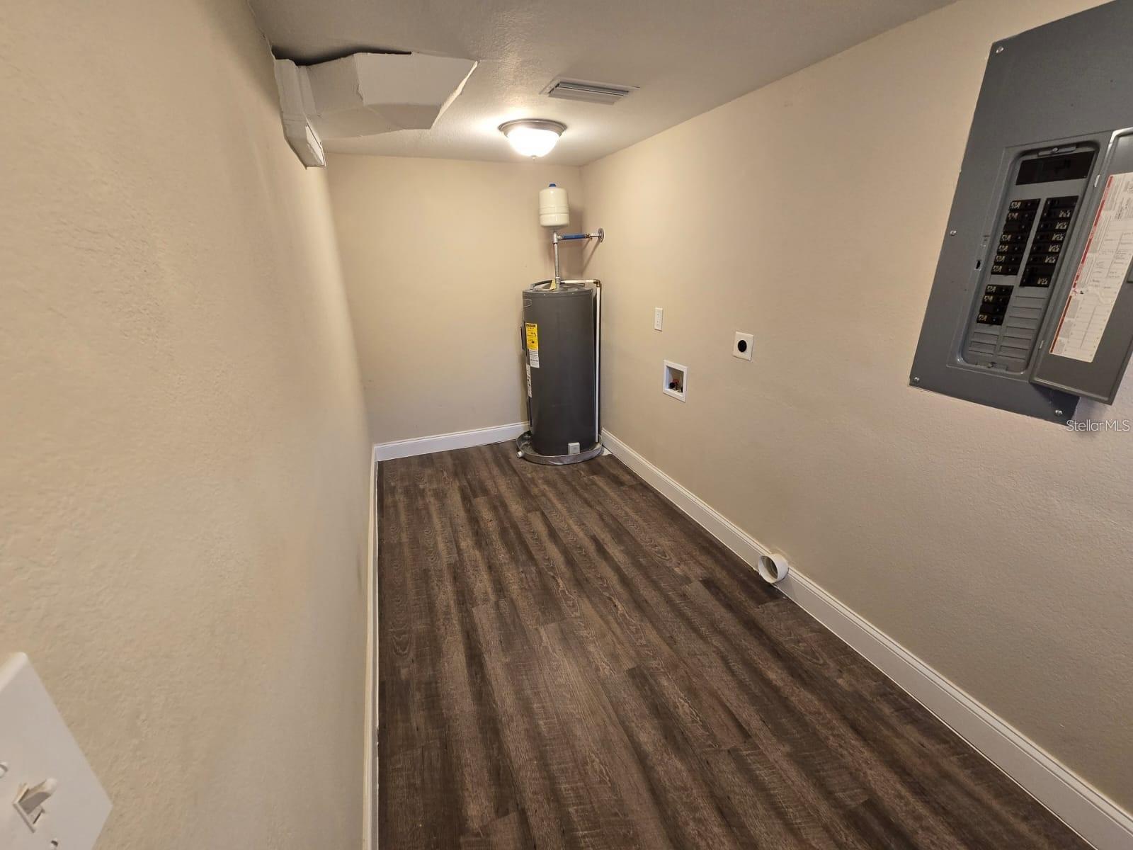 Image 23 of 23 For 3703 Auburndale Avenue