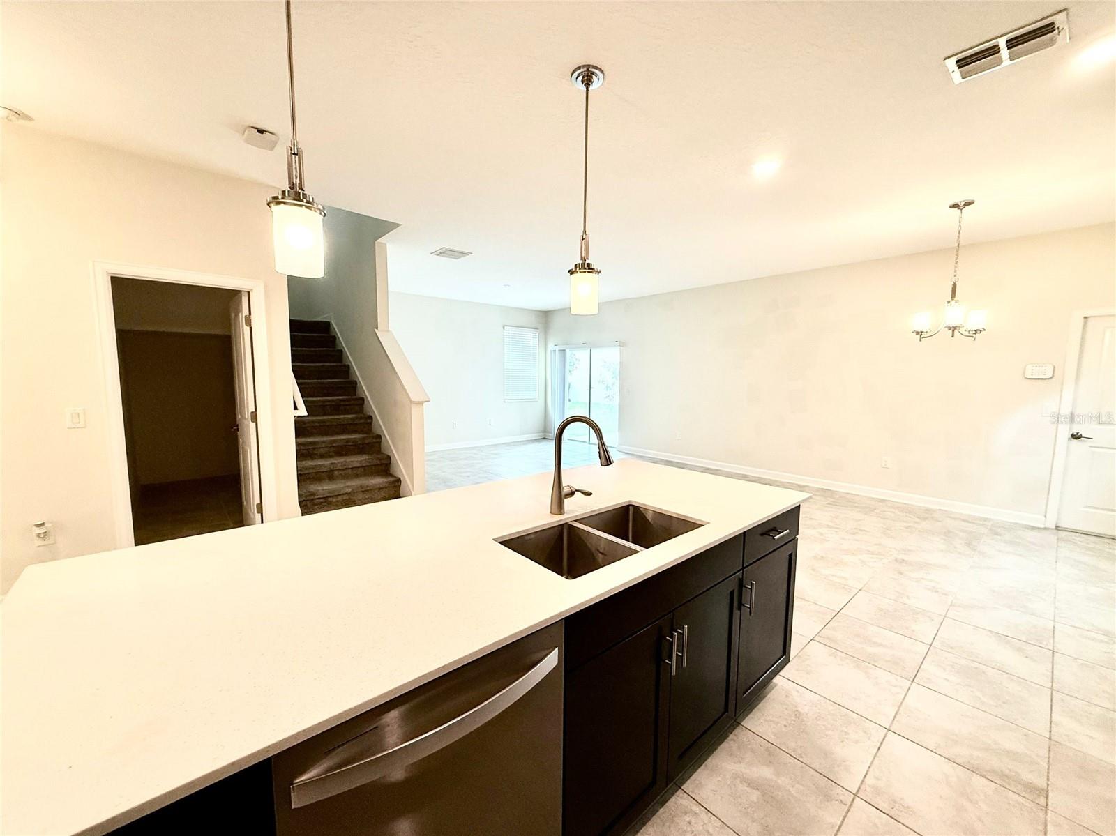 Image 4 of 23 For 11179 Longleaf Woods Drive