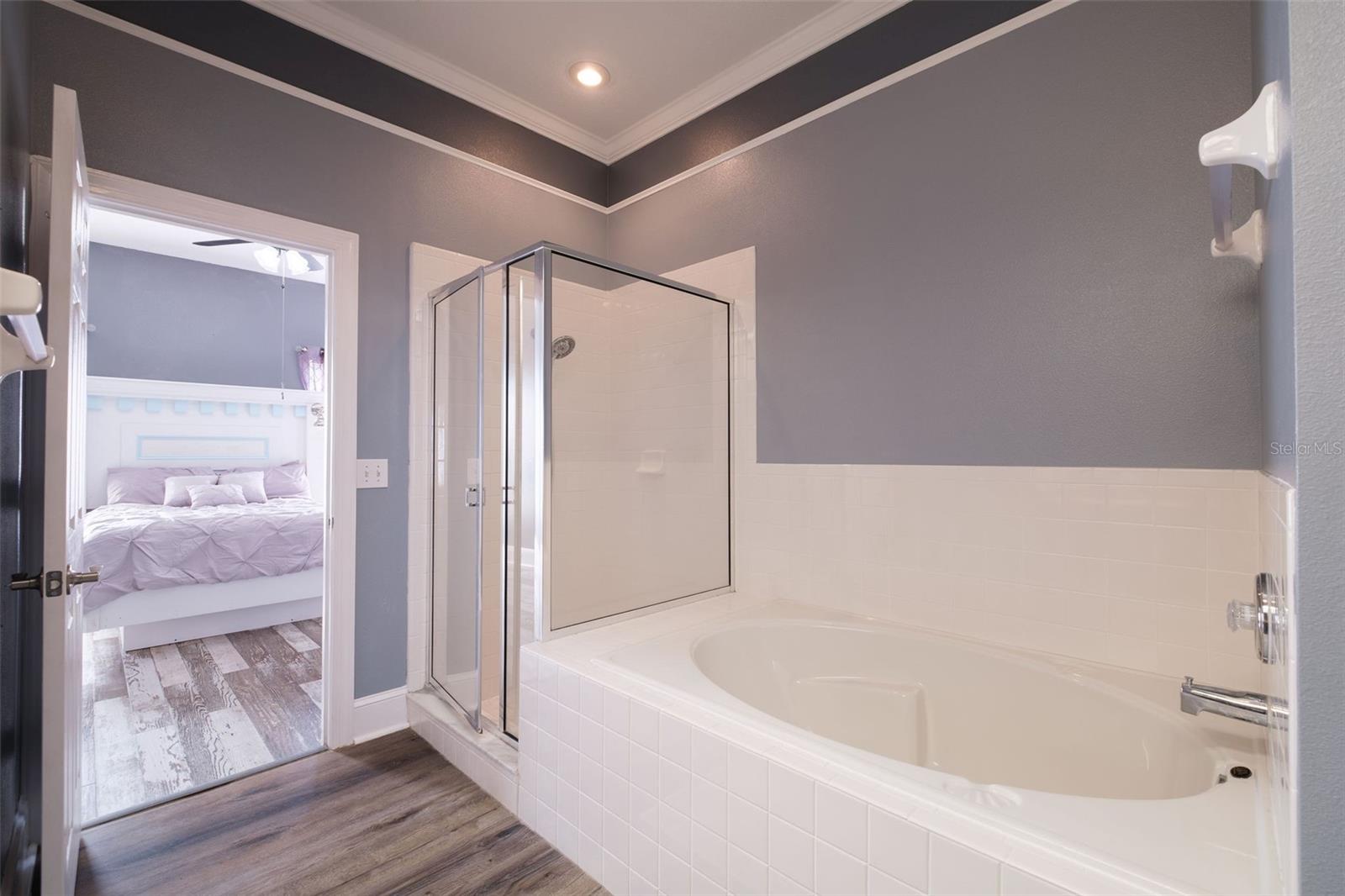 Listing photo id 20 for 2039 Cobblefield Circle