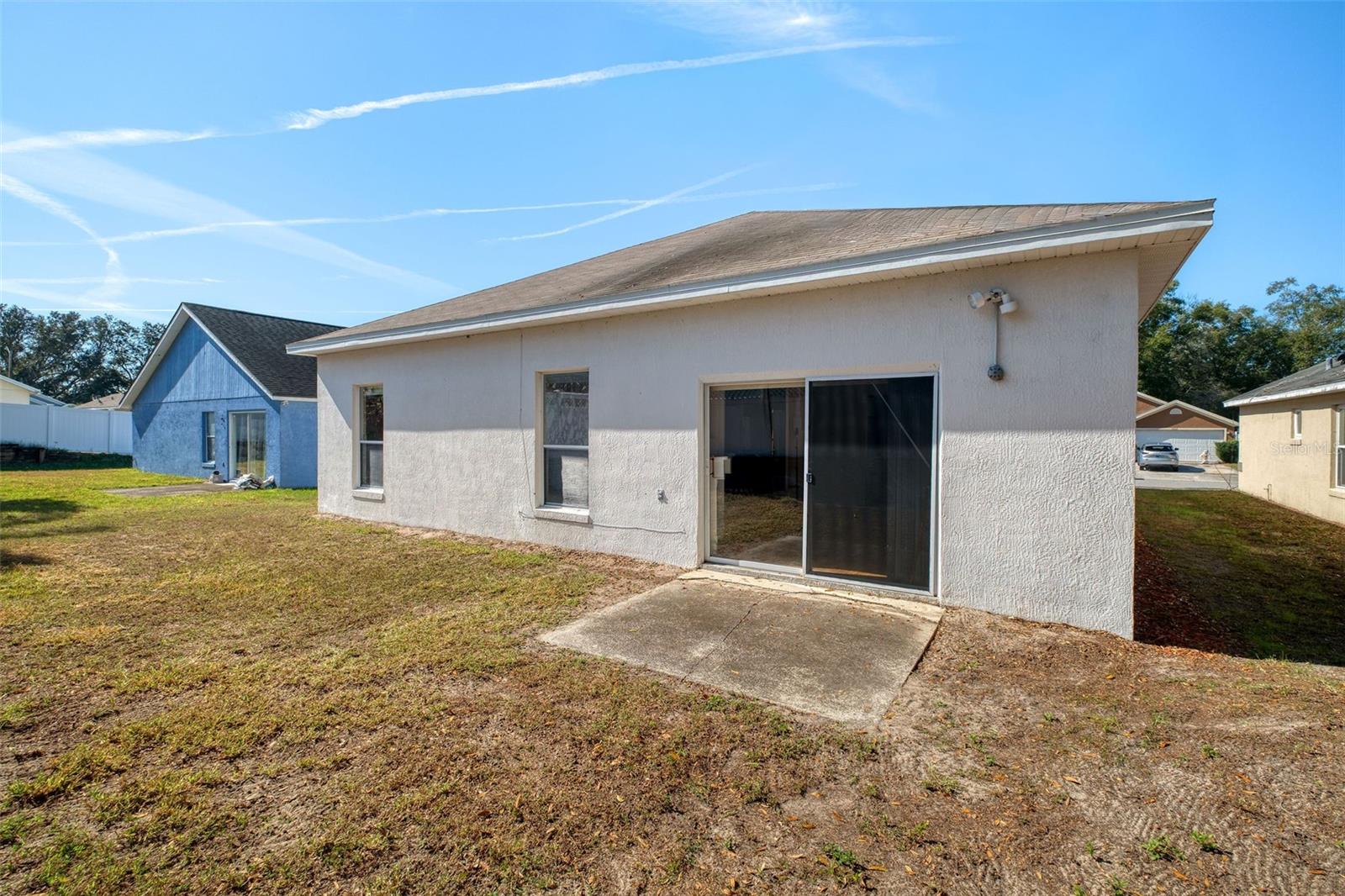 Listing photo id 30 for 2039 Cobblefield Circle