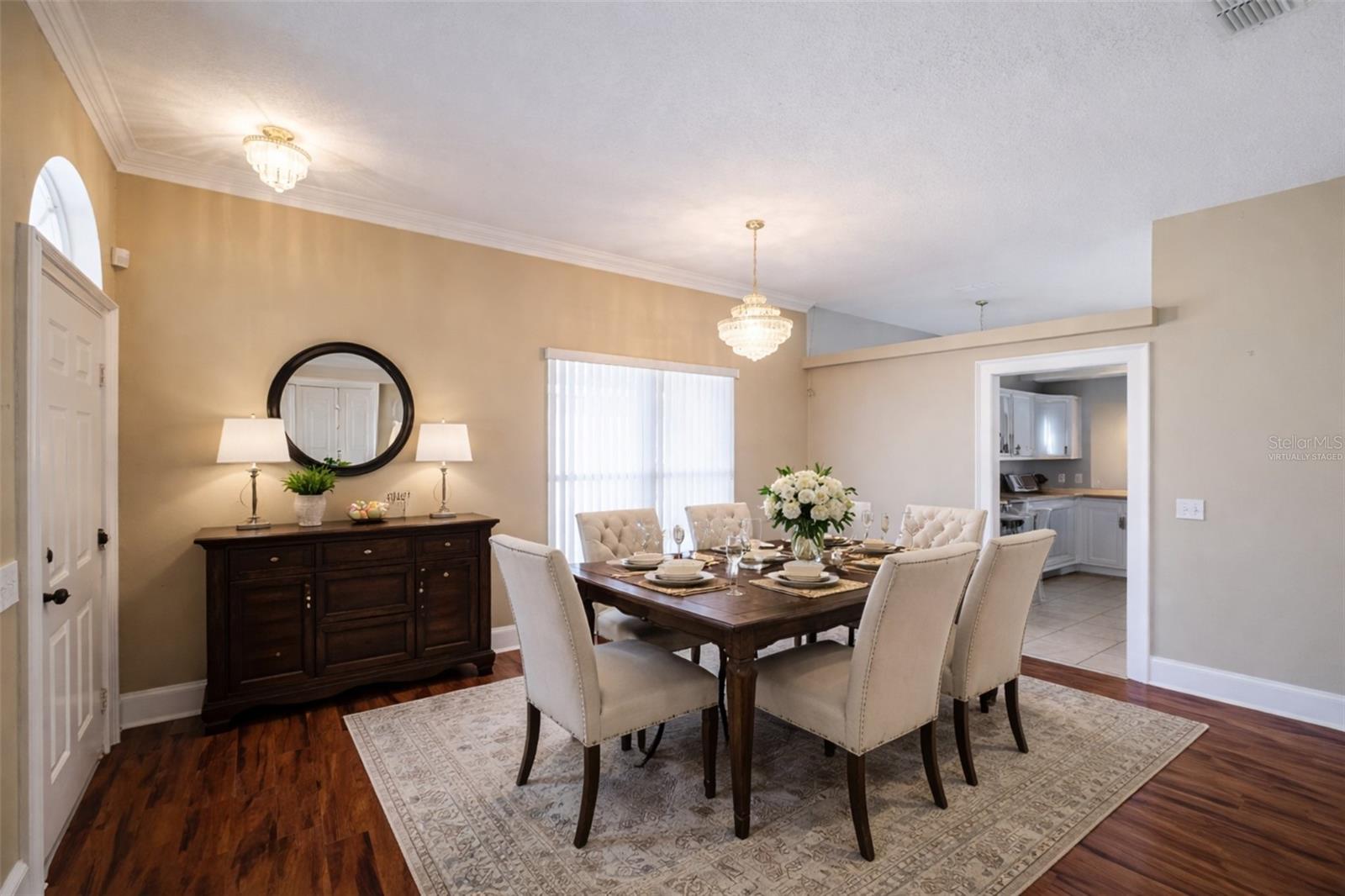 Listing photo id 2 for 2039 Cobblefield Circle