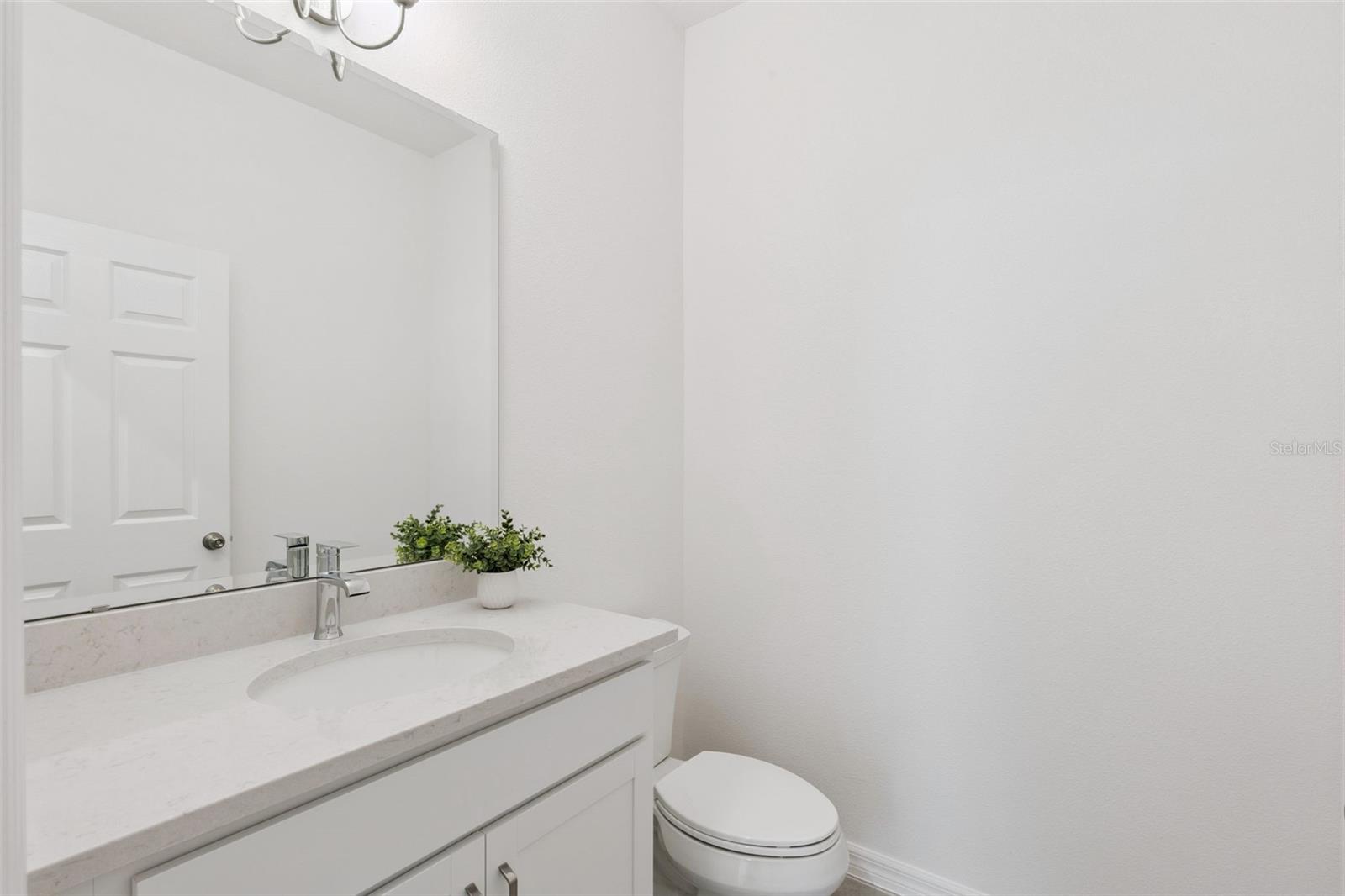 Image 13 of 39 For 7028 Rolling Leaf Road