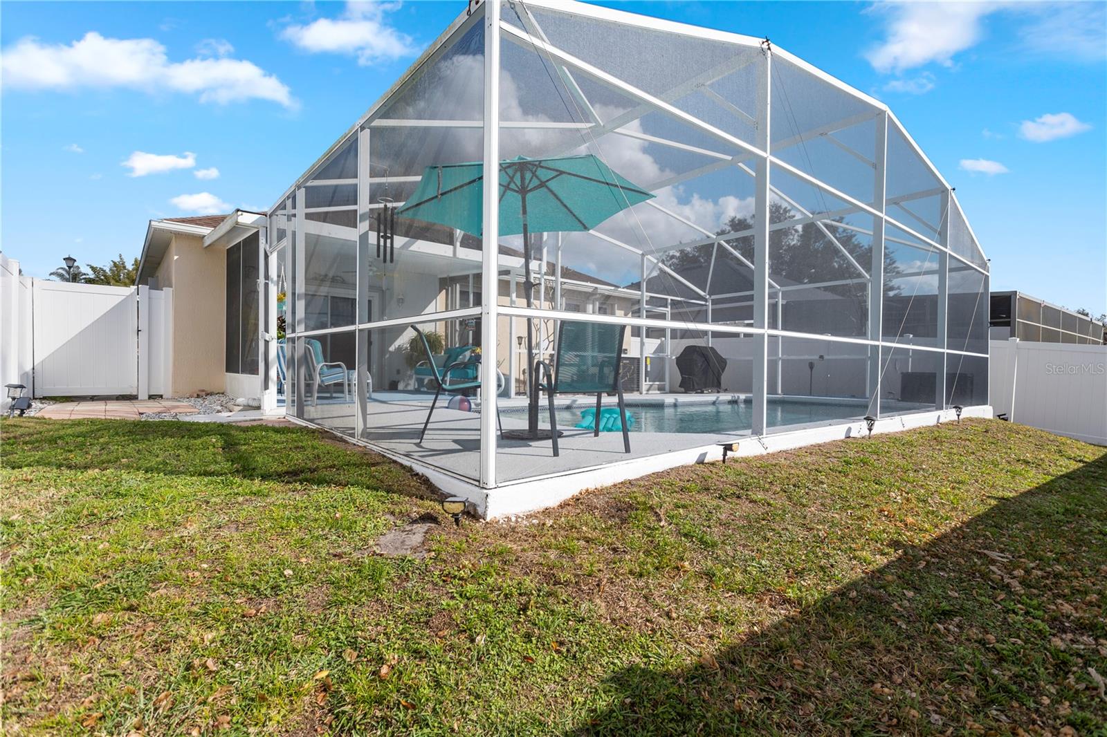 Image 19 of 20 For 2057 Swift Road