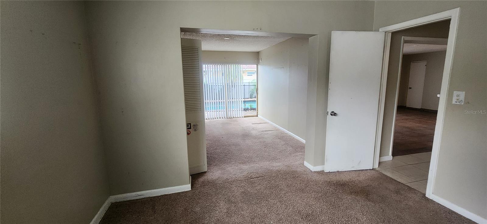 Image 9 of 15 For 6110 19th Avenue