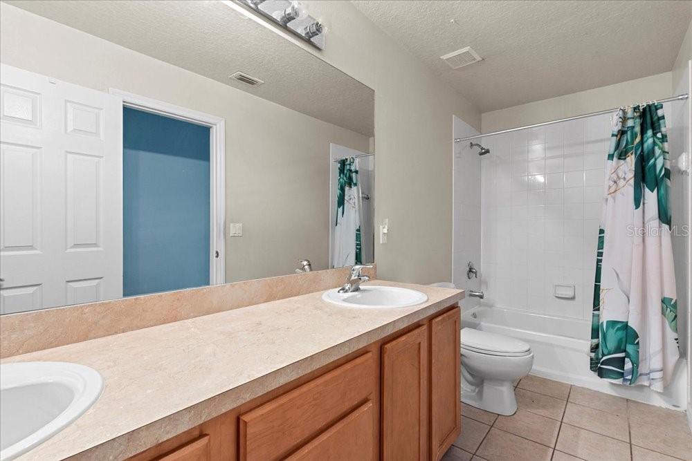 Image 31 of 40 For 1679 Grandeflora Avenue