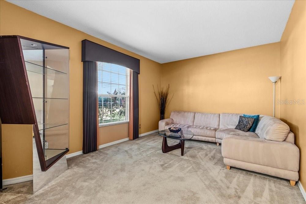 Image 5 of 40 For 1679 Grandeflora Avenue