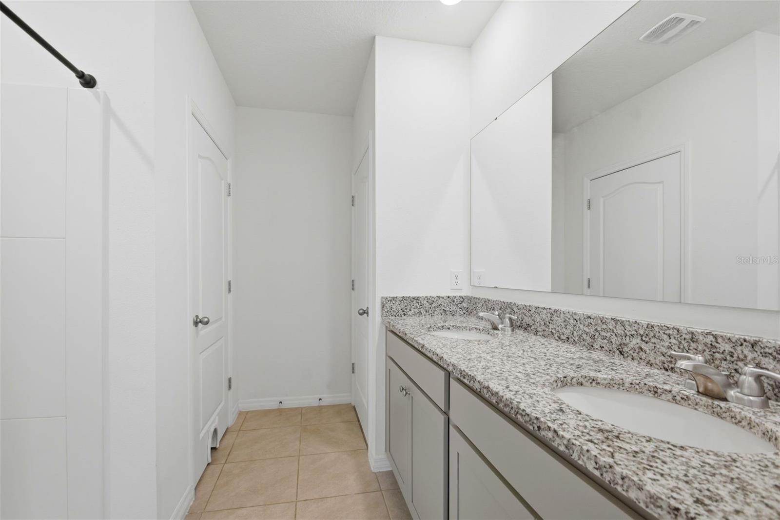 Image 25 of 34 For 5592 Galloping Drive