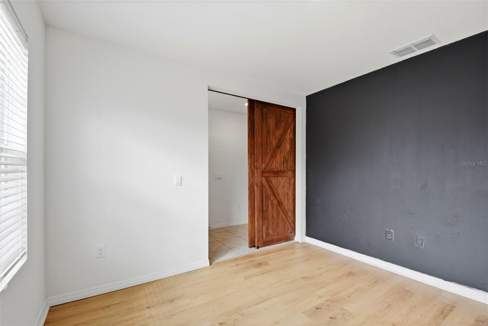 Image 4 of 34 For 5592 Galloping Drive