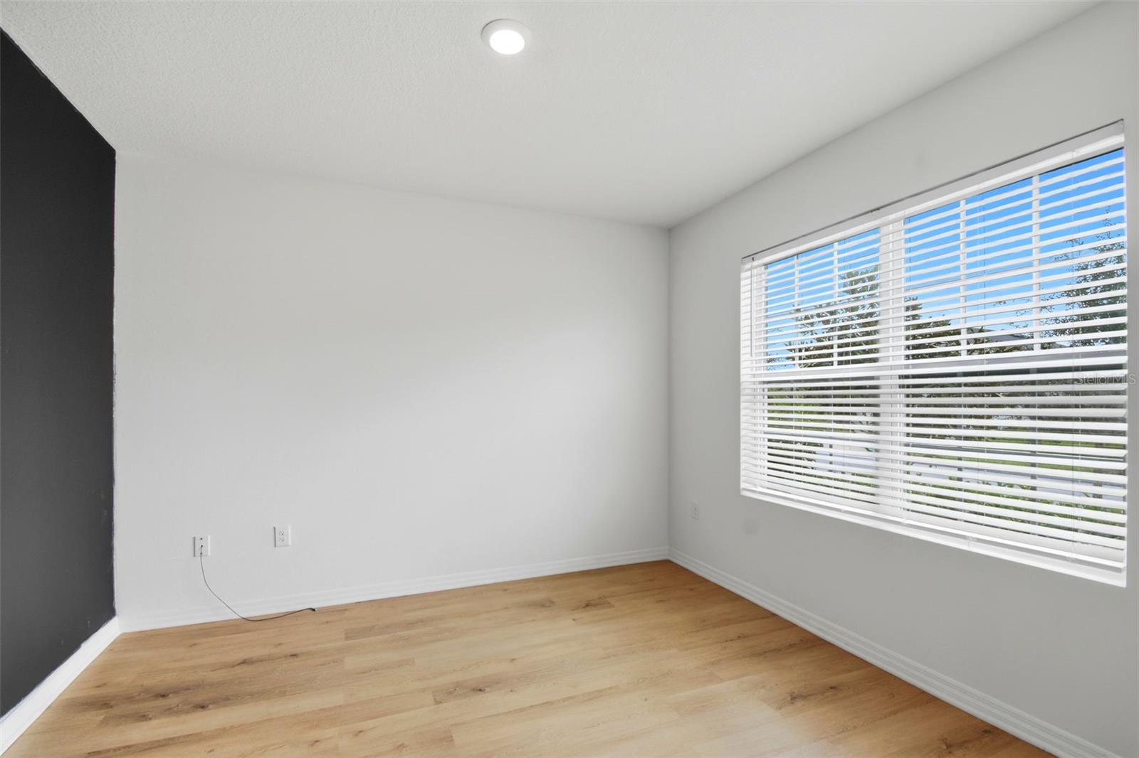 Image 5 of 34 For 5592 Galloping Drive