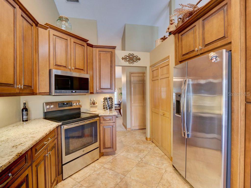 Image 13 of 39 For 4245 Lori Loop