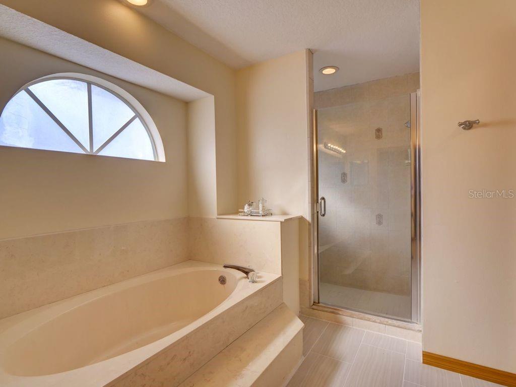 Image 25 of 39 For 4245 Lori Loop