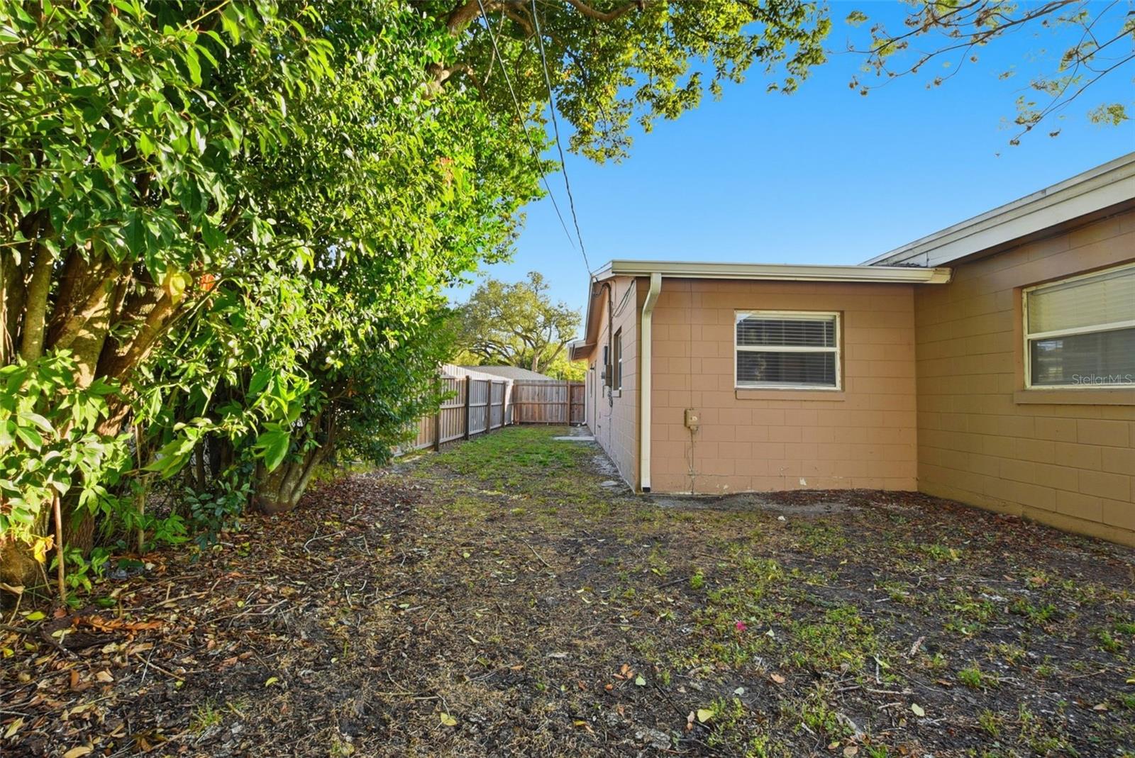 Image 25 of 29 For 7413 Fieldcrest Avenue