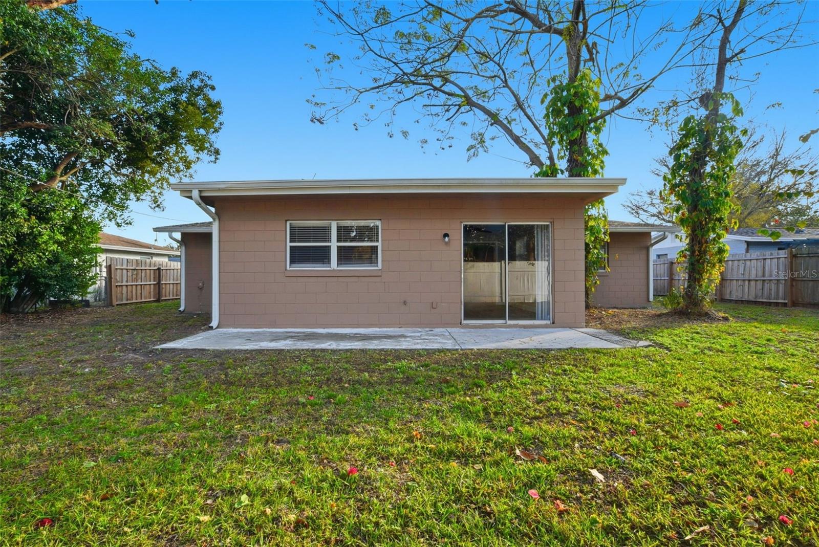 Image 26 of 29 For 7413 Fieldcrest Avenue