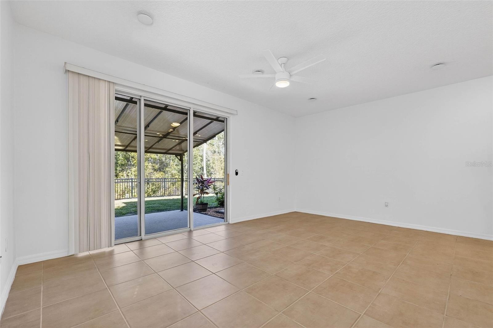 Image 16 of 45 For 3583 Davenport Creek Court