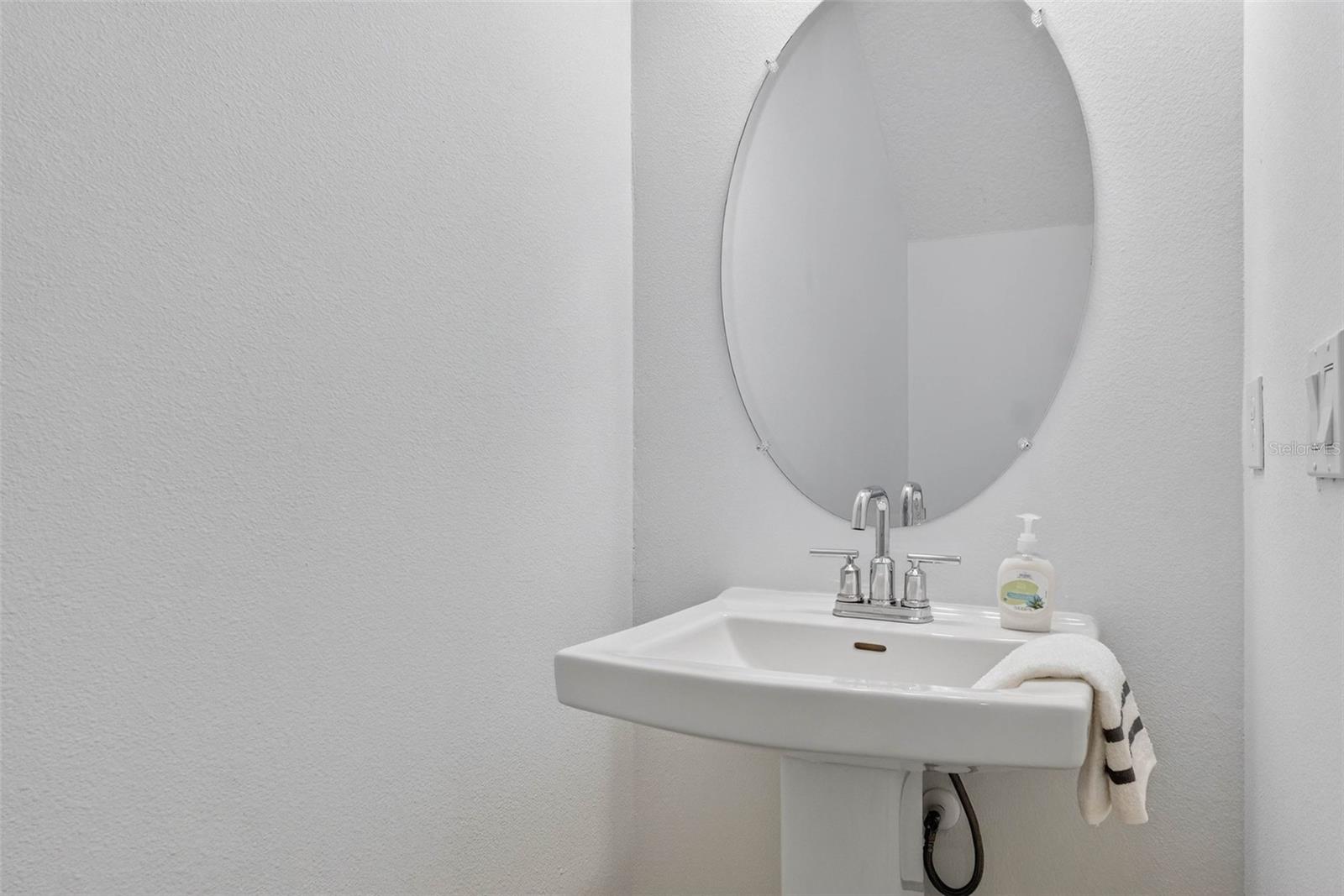 Image 19 of 45 For 3583 Davenport Creek Court