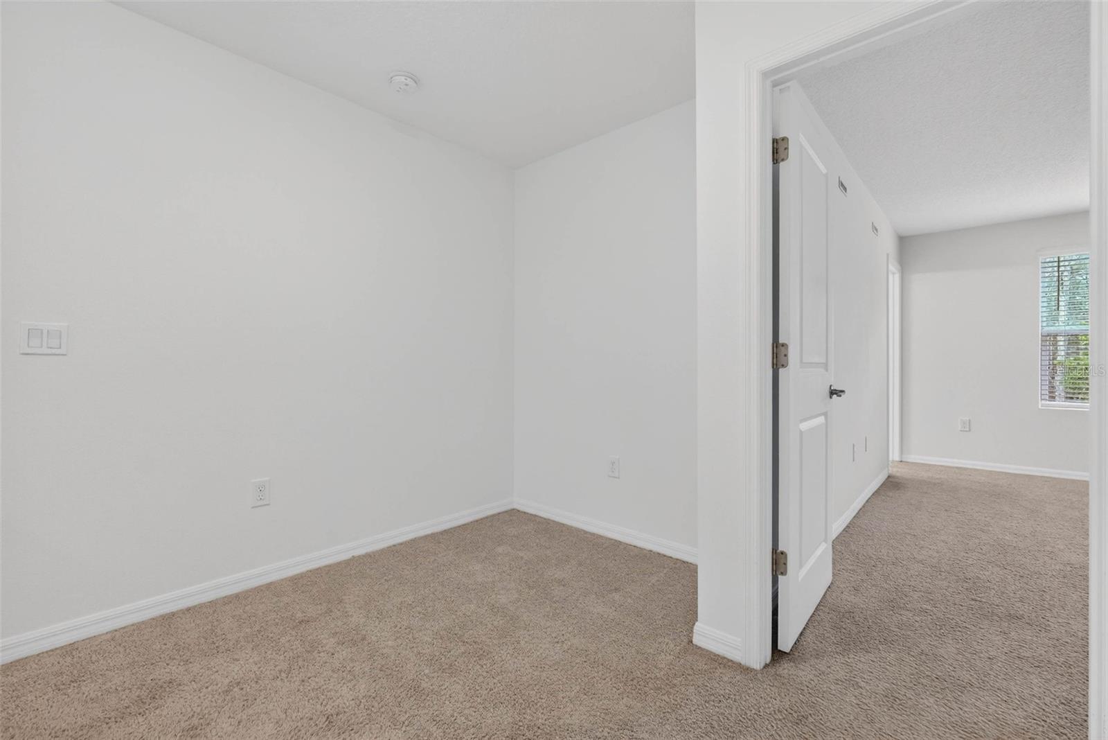 Image 21 of 45 For 3583 Davenport Creek Court