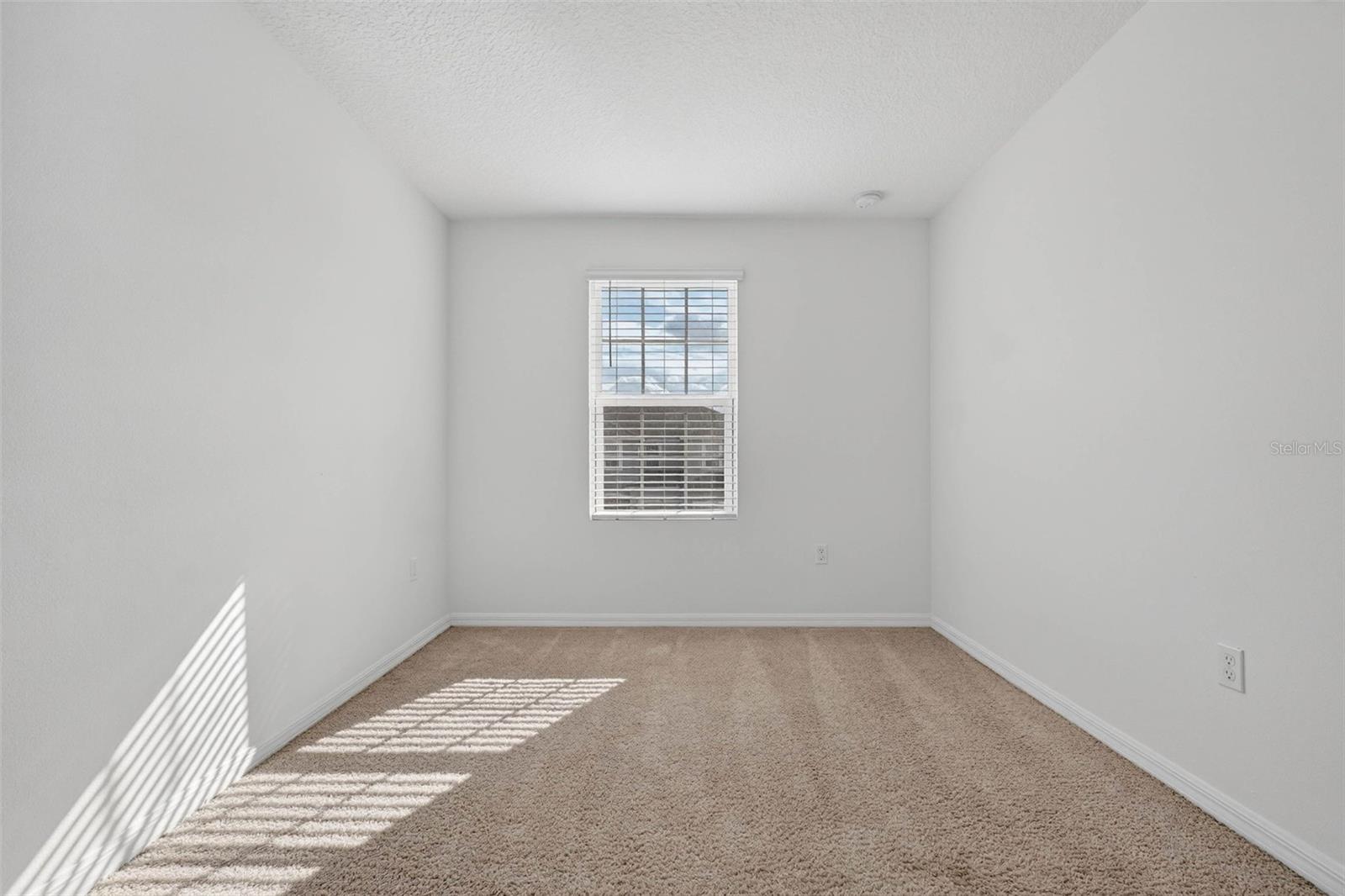 Image 29 of 45 For 3583 Davenport Creek Court