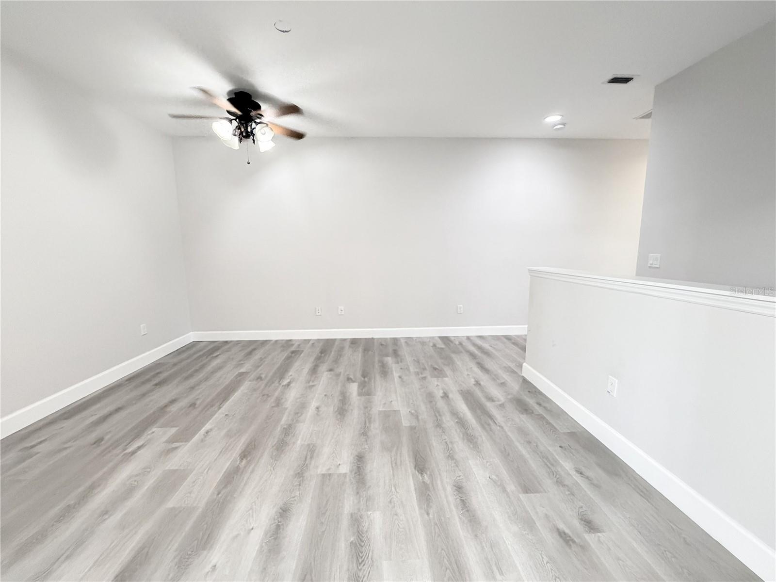 Image 14 of 24 For 13565 Fountainbleau Drive