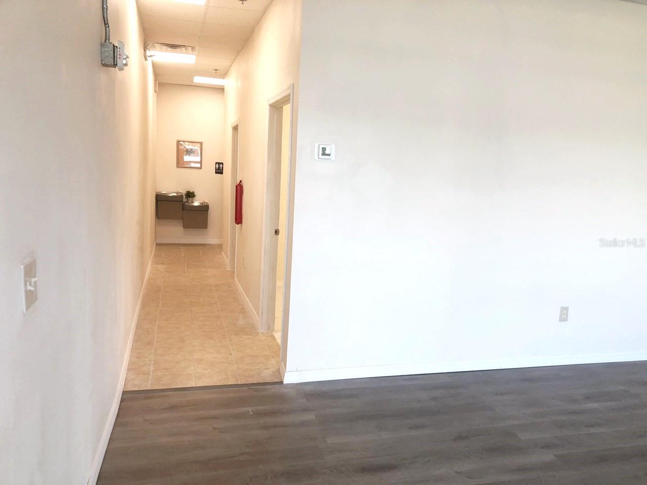 Image 11 of 39 For 10967 Lake Underhill Road 135