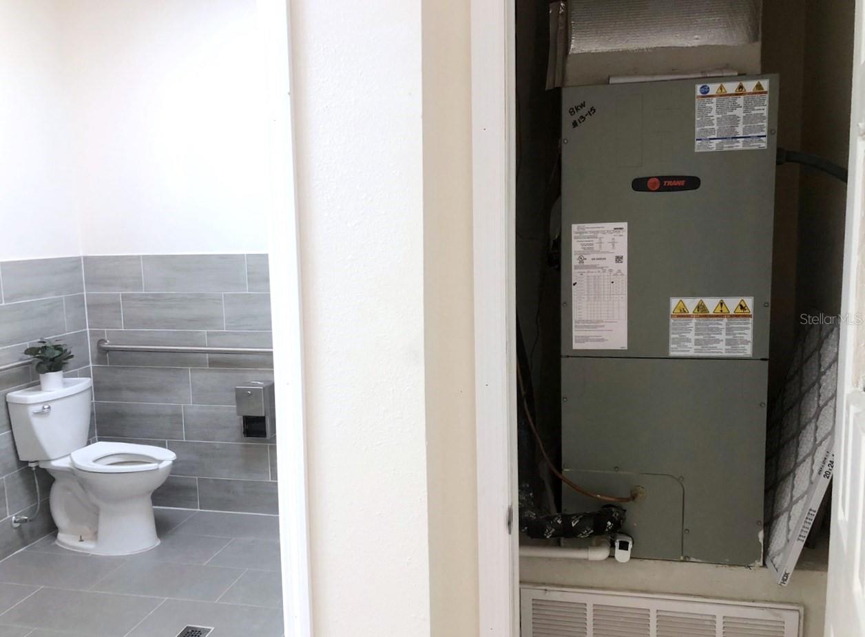 Image 17 of 39 For 10967 Lake Underhill Road 135