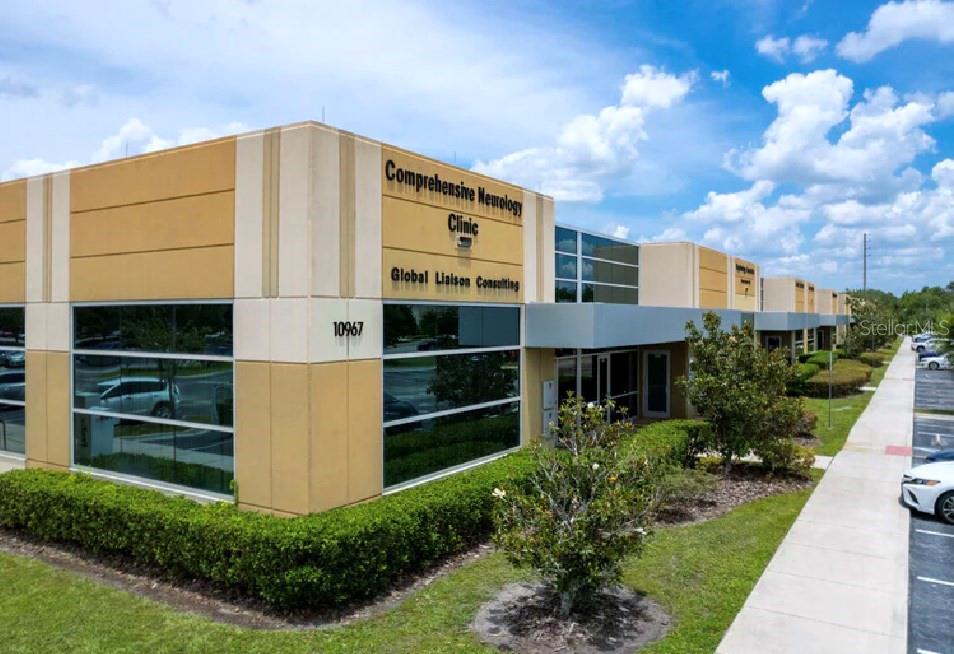 Image 31 of 39 For 10967 Lake Underhill Road 135