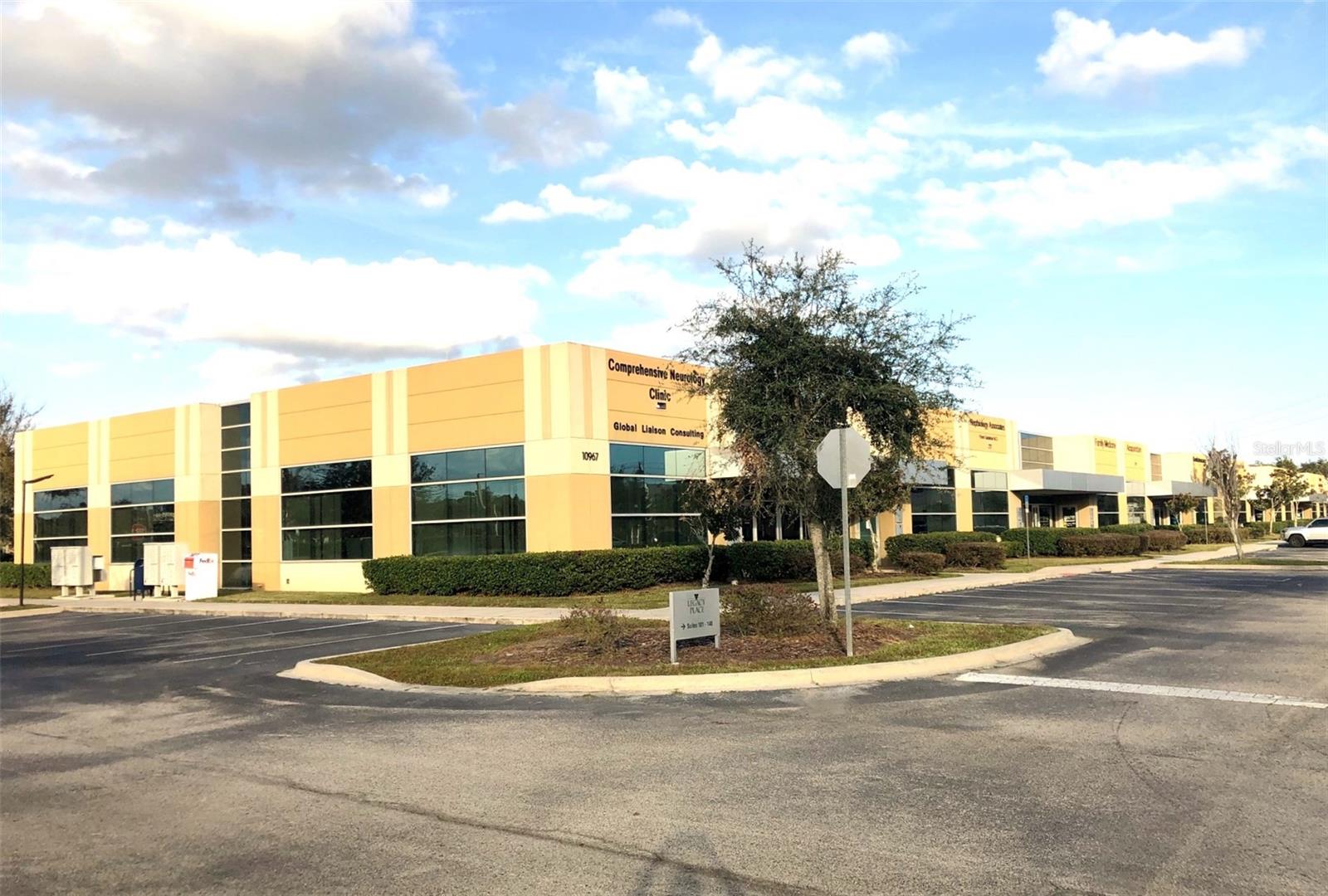 Image 37 of 39 For 10967 Lake Underhill Road 135