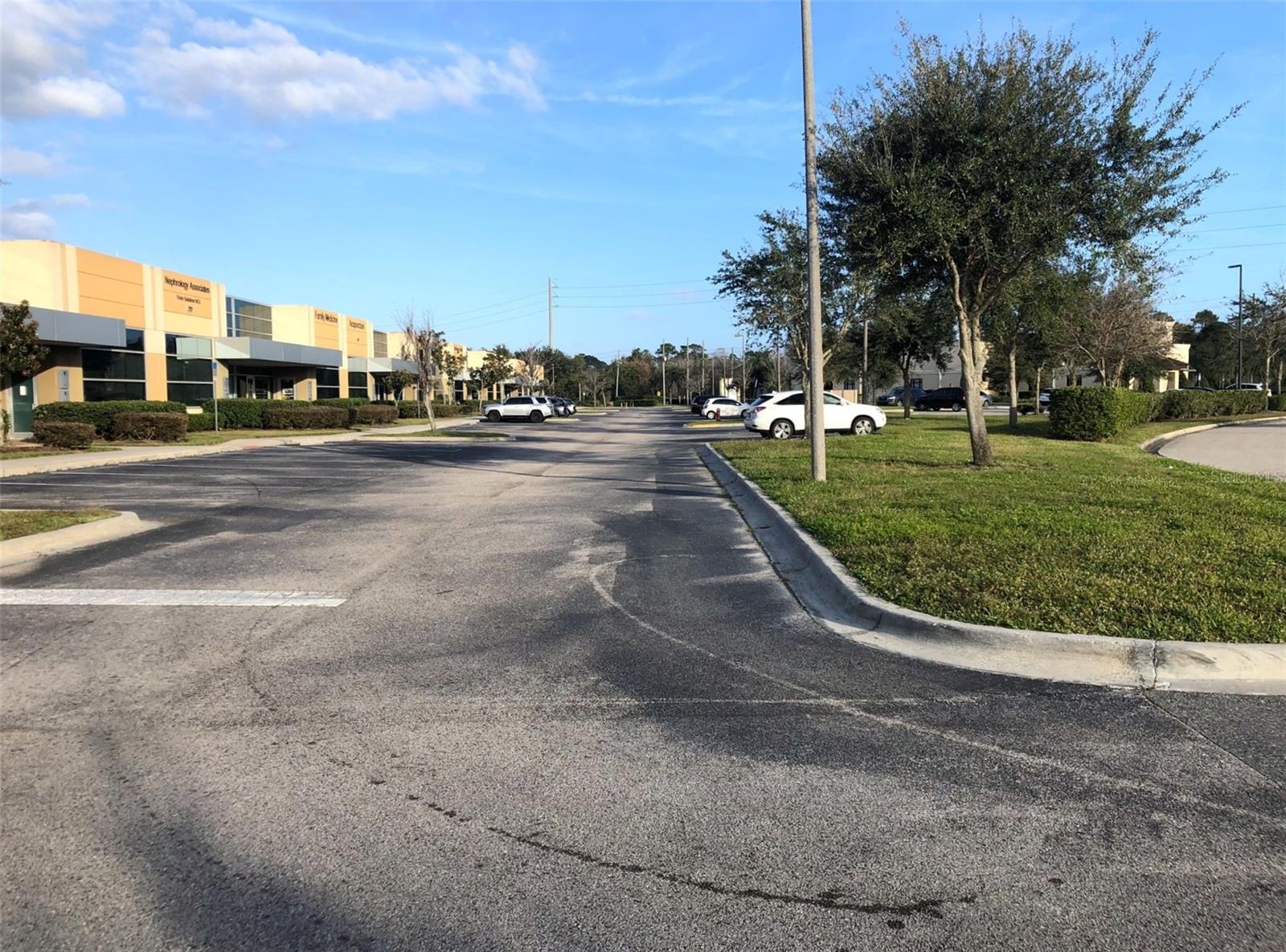 Image 38 of 39 For 10967 Lake Underhill Road 135