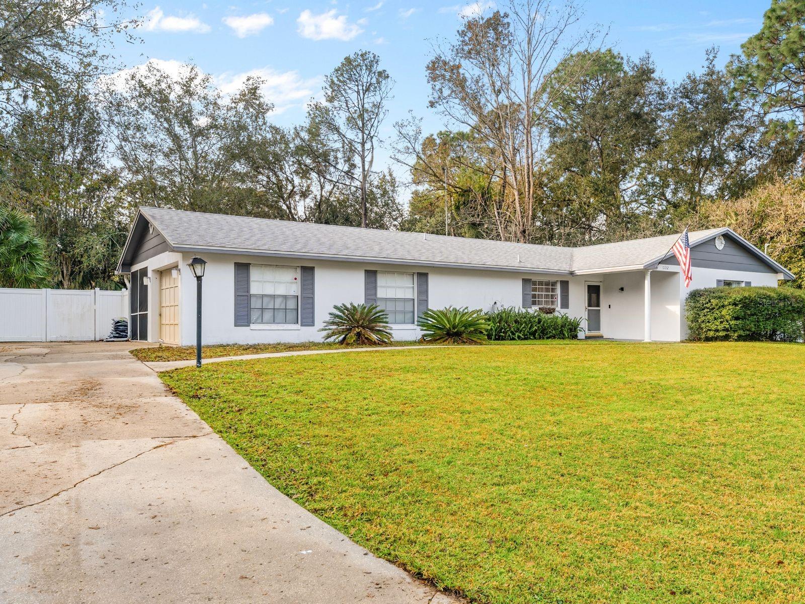 Image 3 of 64 For 1002 Pine Tree Drive