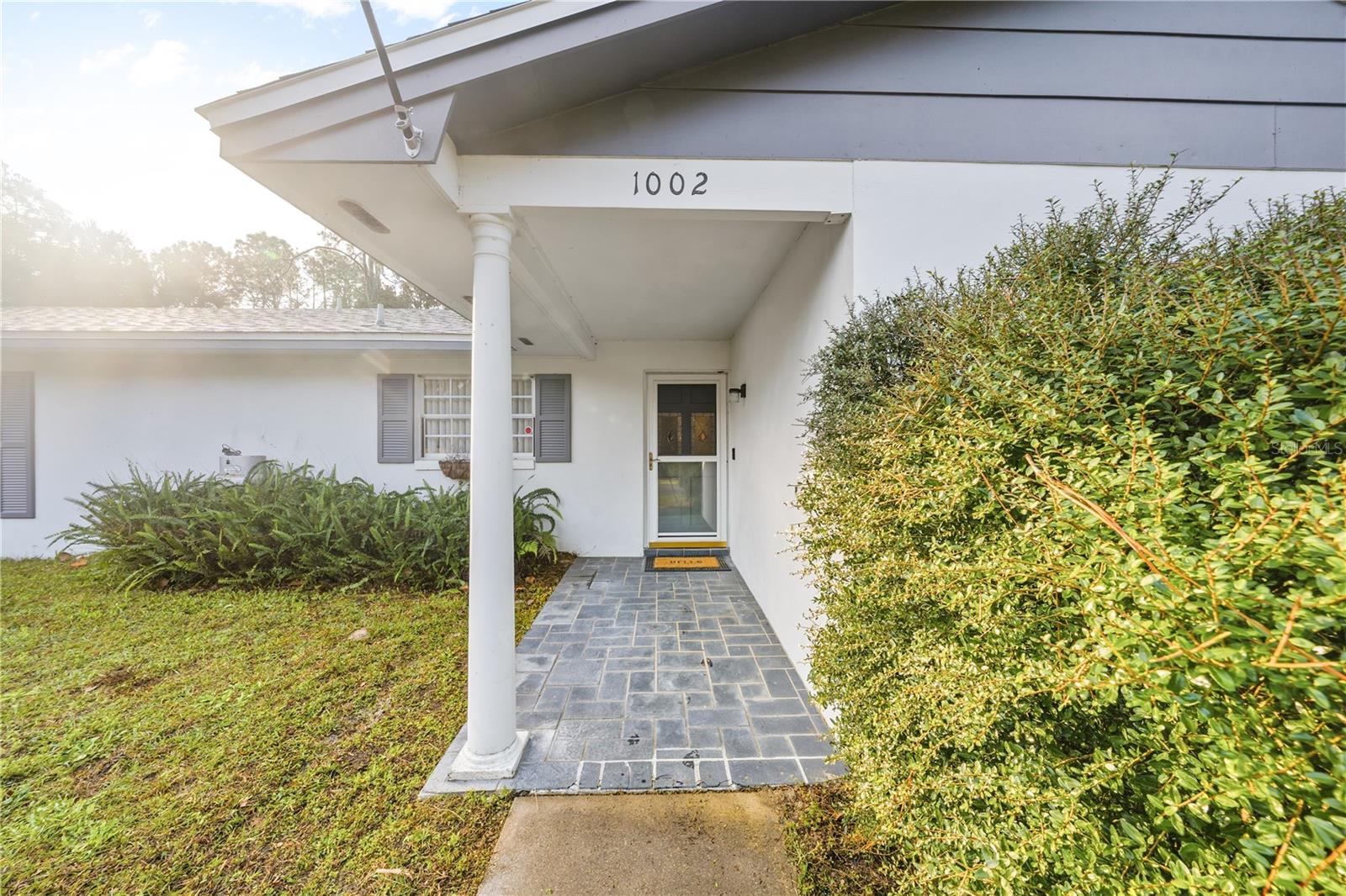 Image 4 of 64 For 1002 Pine Tree Drive