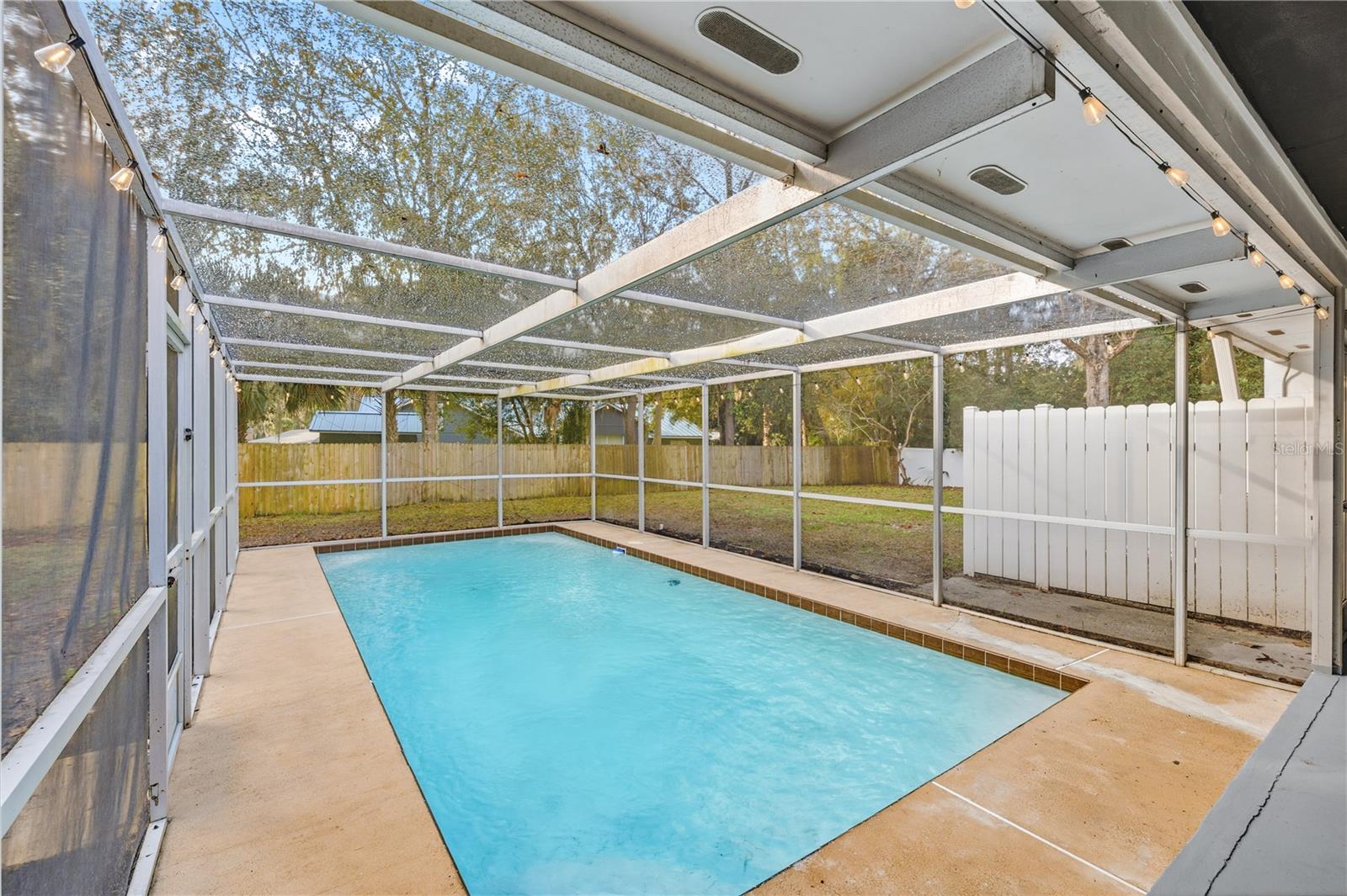 Image 40 of 64 For 1002 Pine Tree Drive