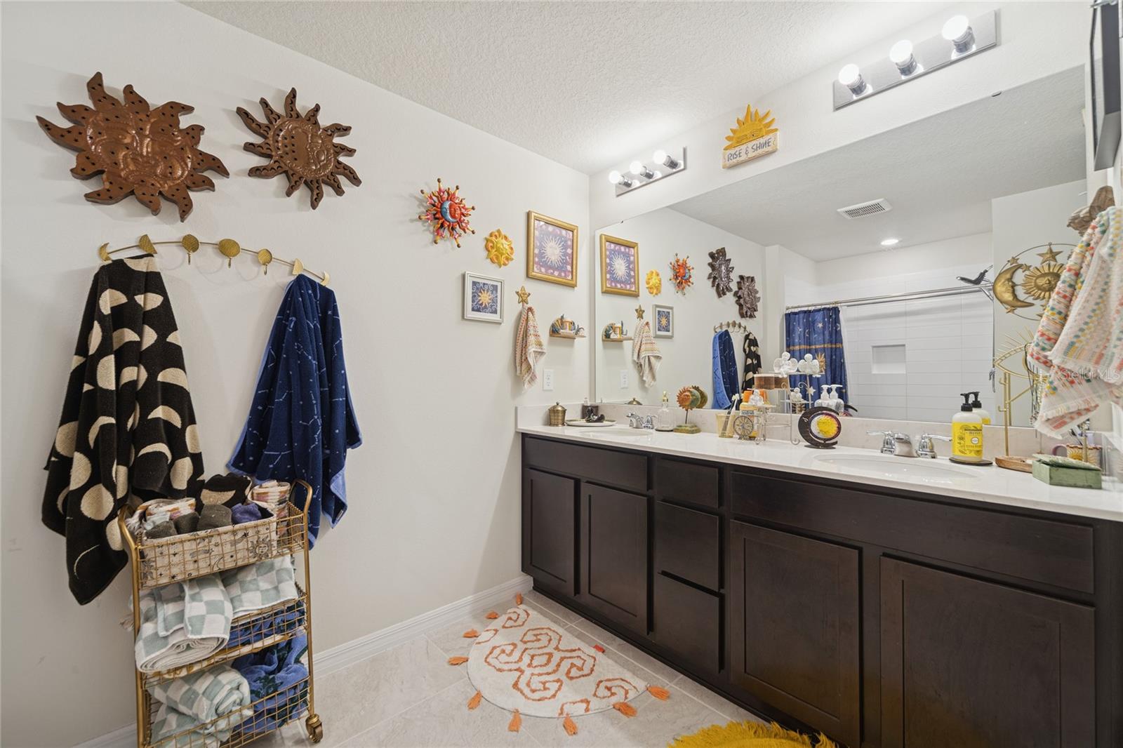 Image 16 of 23 For 4705 Sparkling Shell Avenue